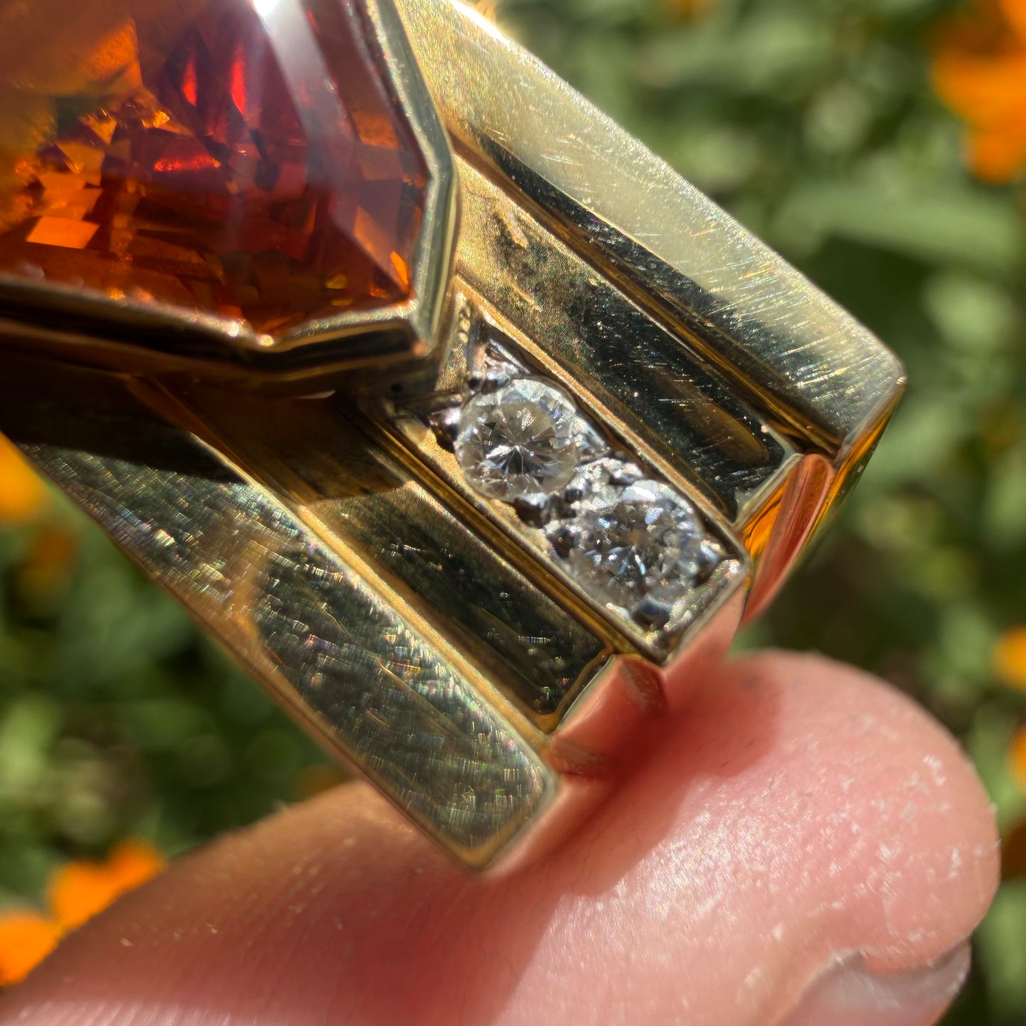 Vintage Solid 18k Yellow Gold Shield Cut Orange Sapphire And Diamond Signet Ring (8.25)