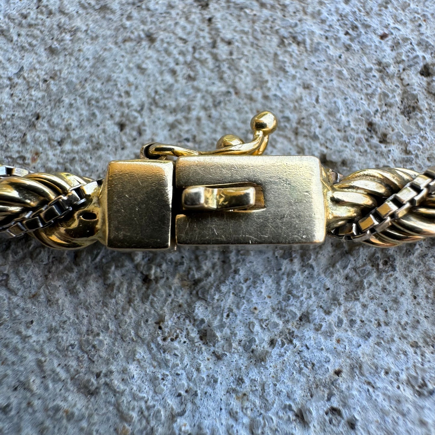 Vintage 18k Two-Tone Italian Designer Interwoven Box Link Rope Bracelet (7.5”)