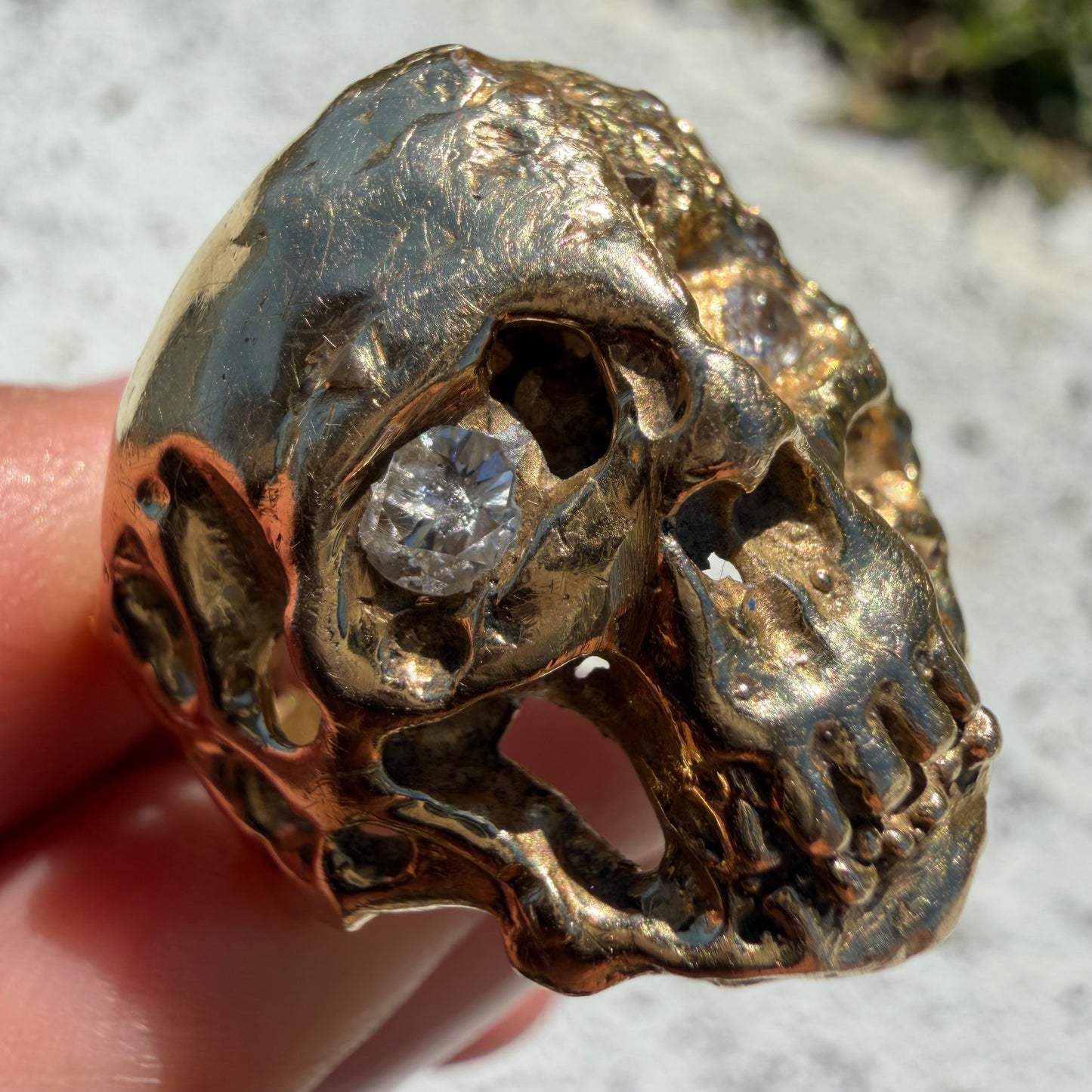 Vintage Solid 14k Yellow Gold Natural Diamond Encrusted Brutalist Ghoulish Skull Ring (11)