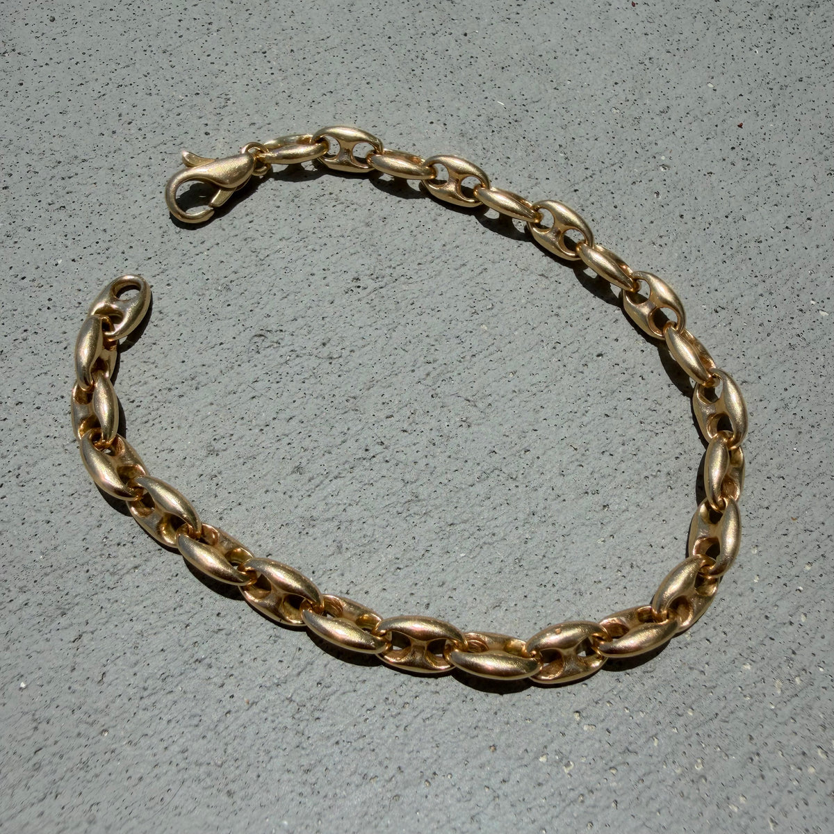 Vintage Solid 14k Yellow Gold Heavyweight Chaine D’ Ancre Puffed Mariner Link Bracelet (7.75”)