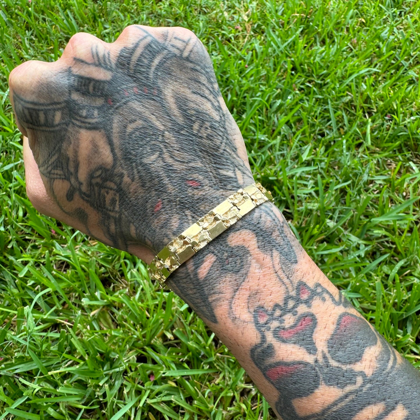 Late 1980’s-Early 90’s Solid 14k Yellow Gold Hinged Nugget Link Bracelet (8.25”)