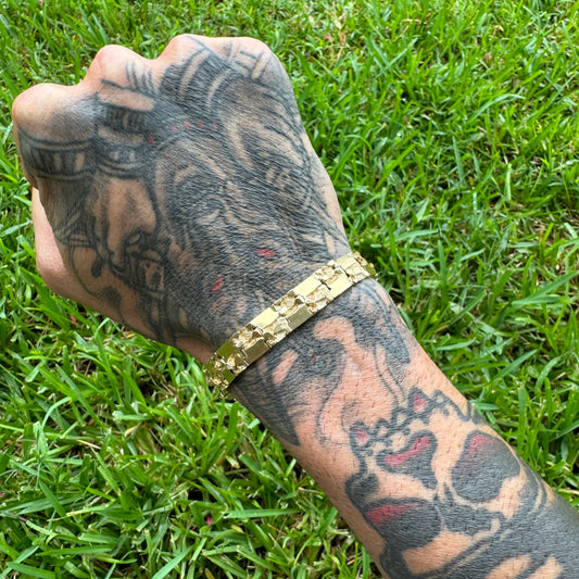 Late 1980’s-Early 90’s Solid 14k Yellow Gold Hinged Nugget Link Bracelet (8.25”)