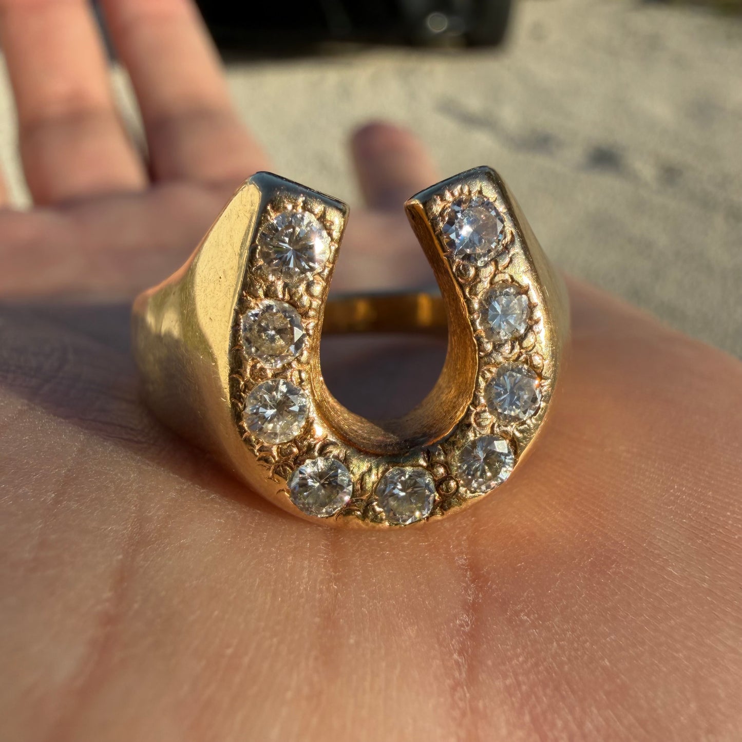 1970’s Solid 14k Yellow Gold 1.0ctw Natural Diamond Encrusted Horseshoe Ring (14)