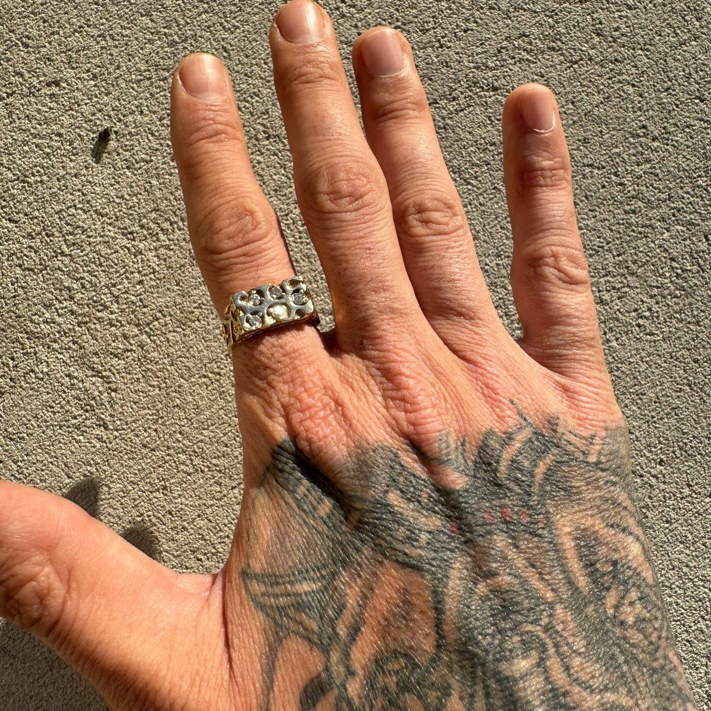 Vintage Solid 14k Natural Diamond Encrusted Honeycomb Nugget Ring (9)