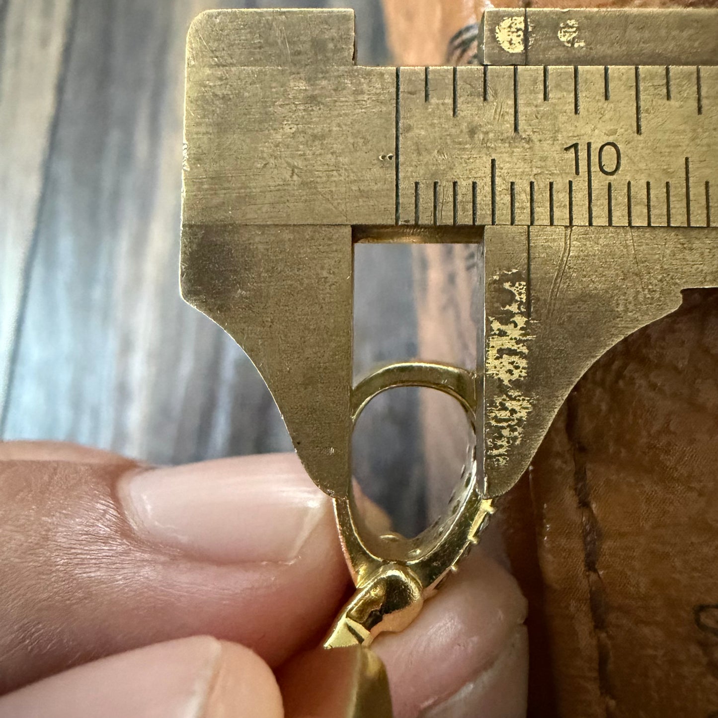 Custom Made Solid 18k Yellow Gold 5.15CTW Natural VS Diamond Encrusted Dice Pendant