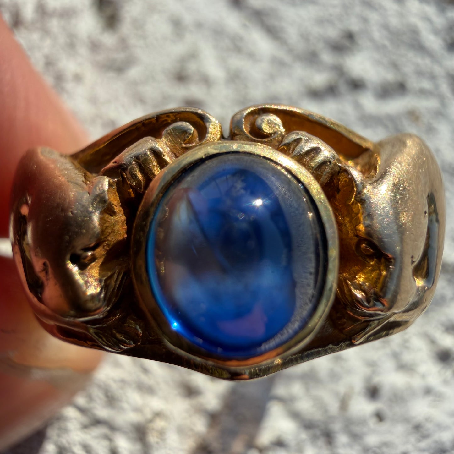 Art Nouveau Solid 14k Yellow Gold Sugar Loaf Sapphire Double Lion Ring (8.5)