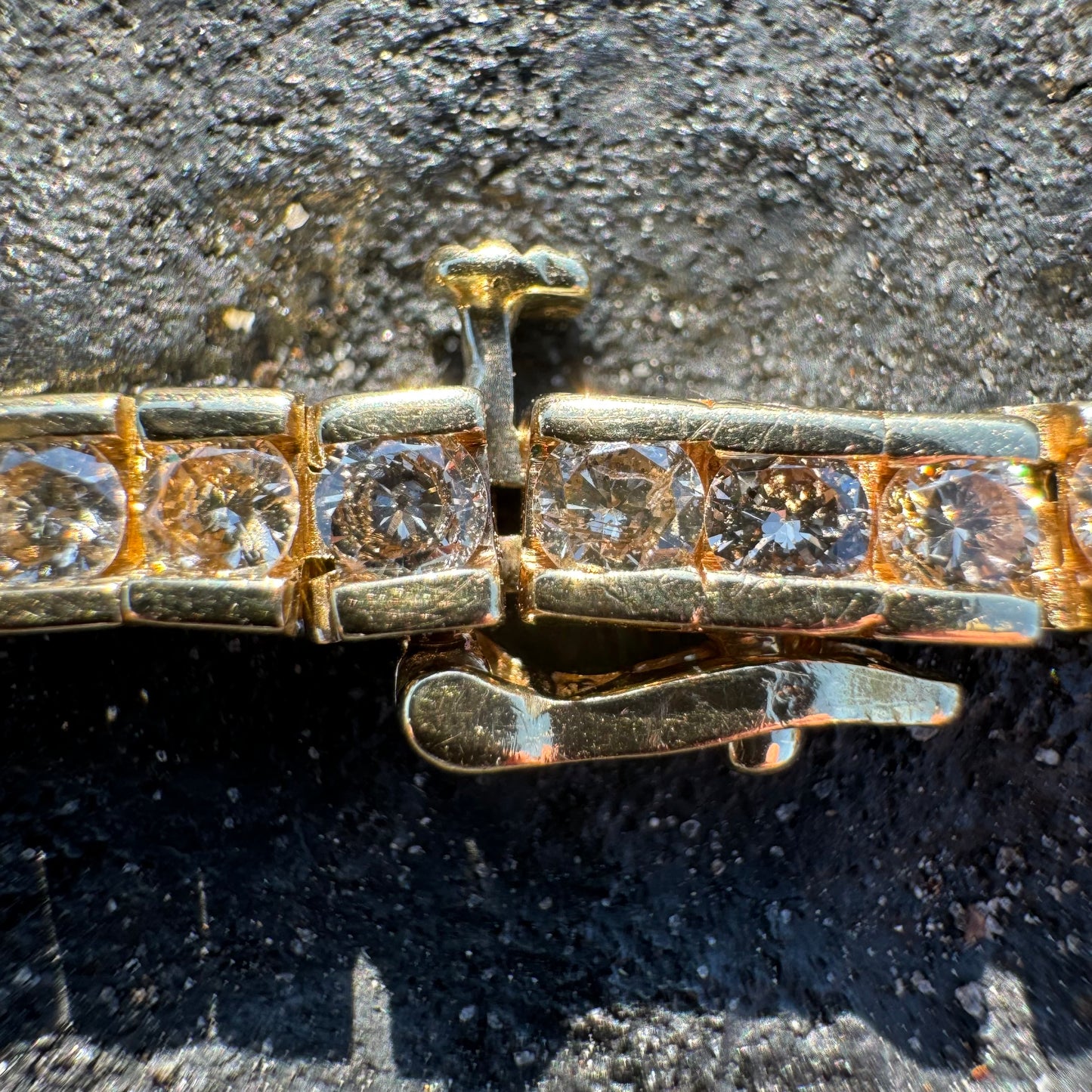 Vintage 14k Yellow Gold 4.25CTW Natural Channel Set Diamond Tennis Bracelet (7.5”)