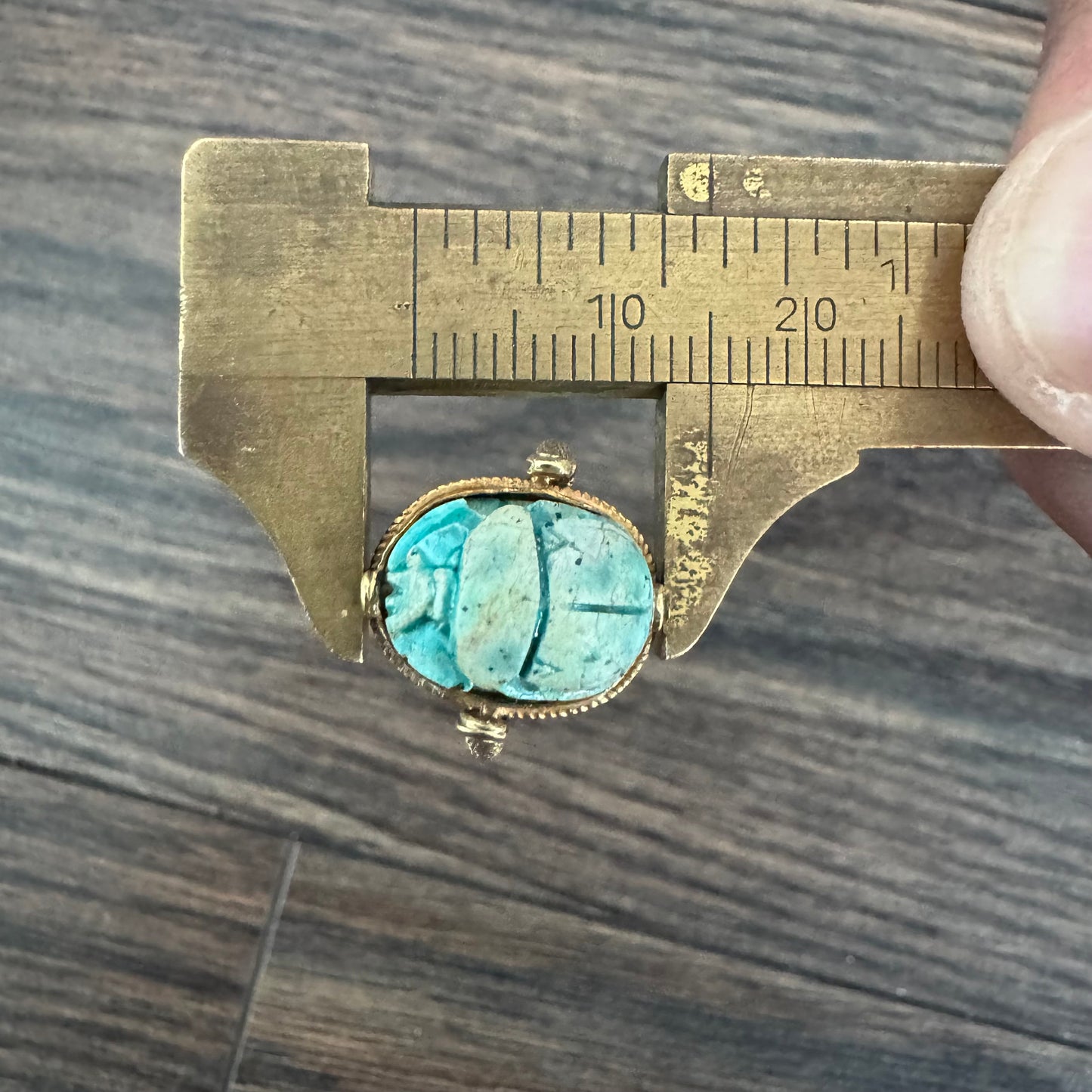 Antique 18k Yellow Gold Ancient Egyptian Faience Carved Scarab Flip Ring (4.25)