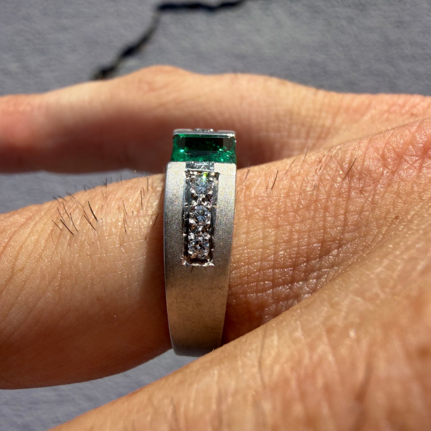 1980’s New Old Stock Solid 18k White Gold 1.25ctw Natural Columbian Emerald and VS Diamond Ring (8)