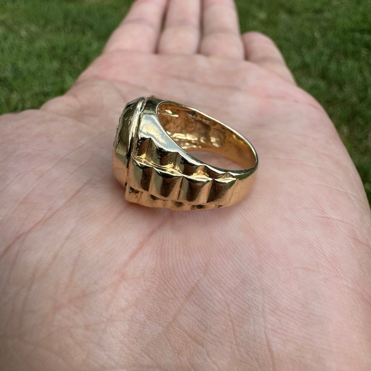 1970’s/80’s 14k Yellow Gold Rolex Style .75CTW Natural Diamond Kentucky Cluster Ring (6.5)