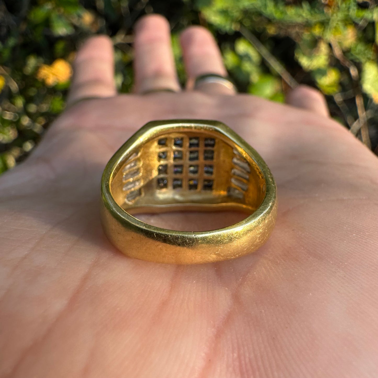 Vintage Solid 18k Yellow Gold 2.5ctw Invisible Set Natural Diamond Signet Ring (6.75)