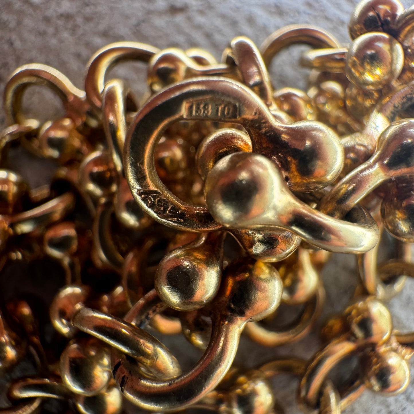 1950’s Solid 18k Yellow Italian Gold Designer Hardwear Horseshoe Link Bracelet (8”)