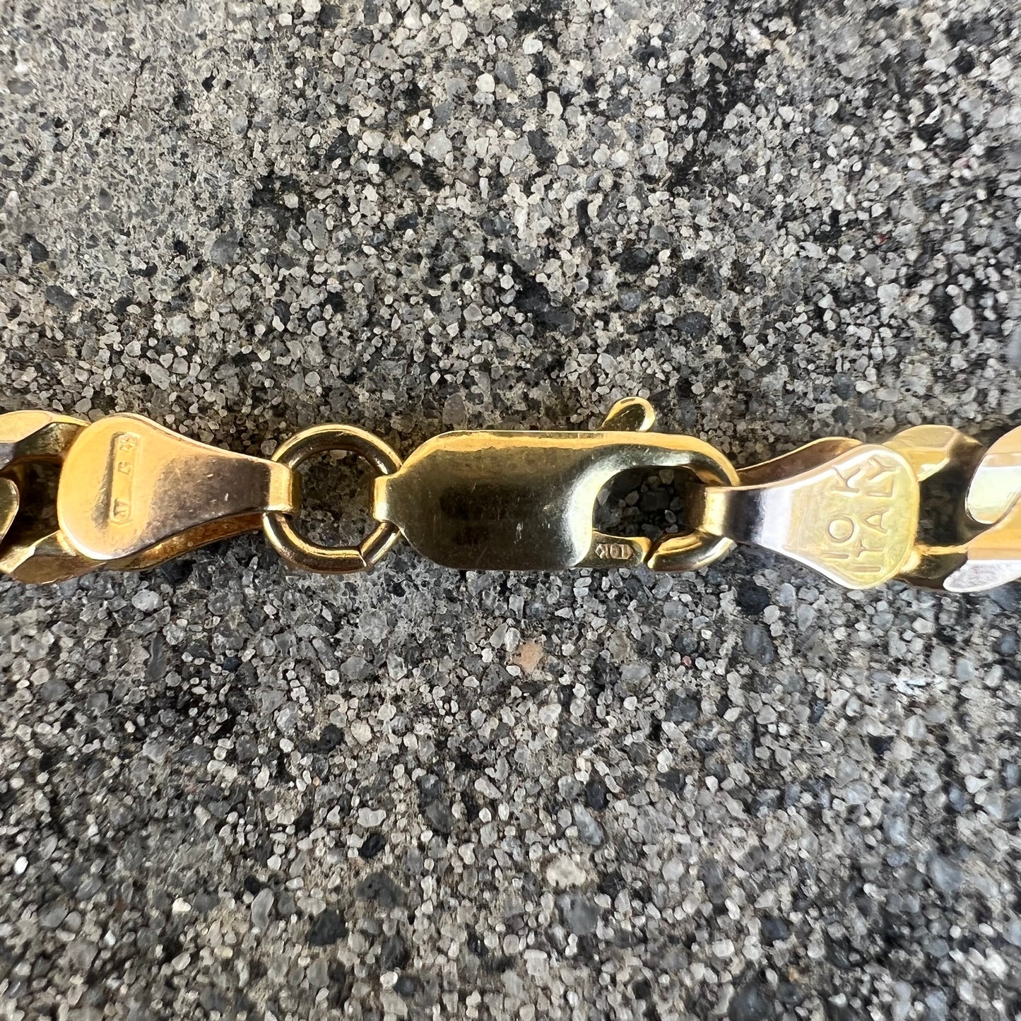 1990’s Solid 10k Beveled Edge Italian Figaro Link Necklace (22”)
