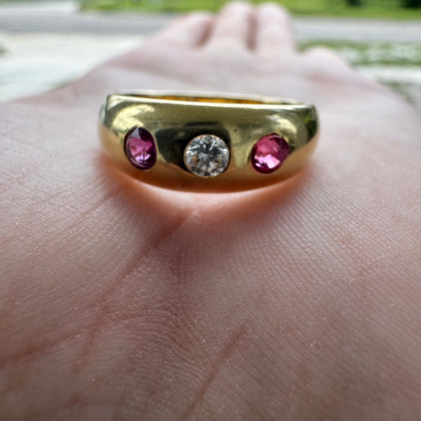 Pre-1950 Solid 18k Italian Yellow Gold .75ctw Natural Diamond And Ruby Trilogy Donut Ring (9)