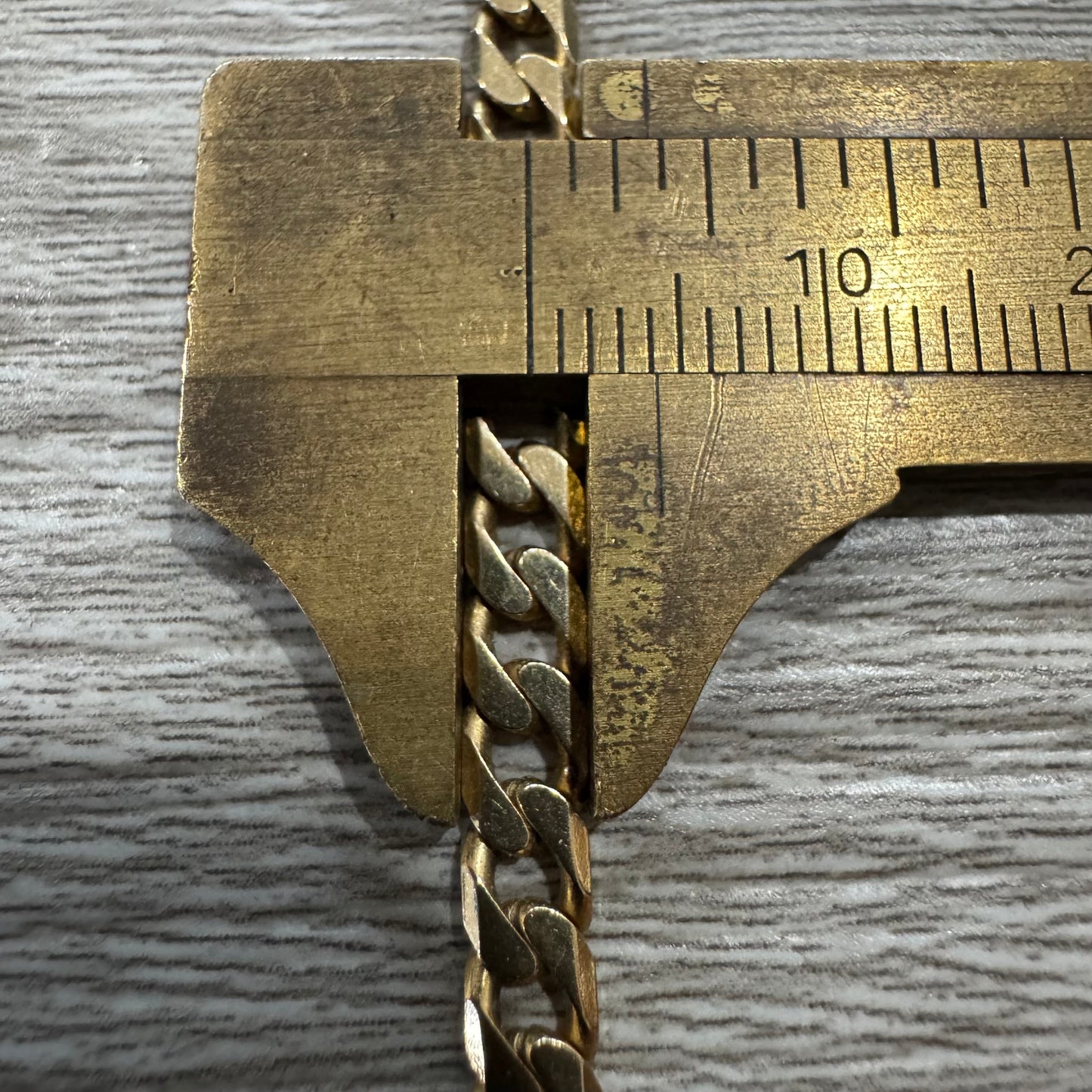 Vintage Solid 14k Italian Yellow Gold Classic Cuban Curb Link Necklace (18.5”)