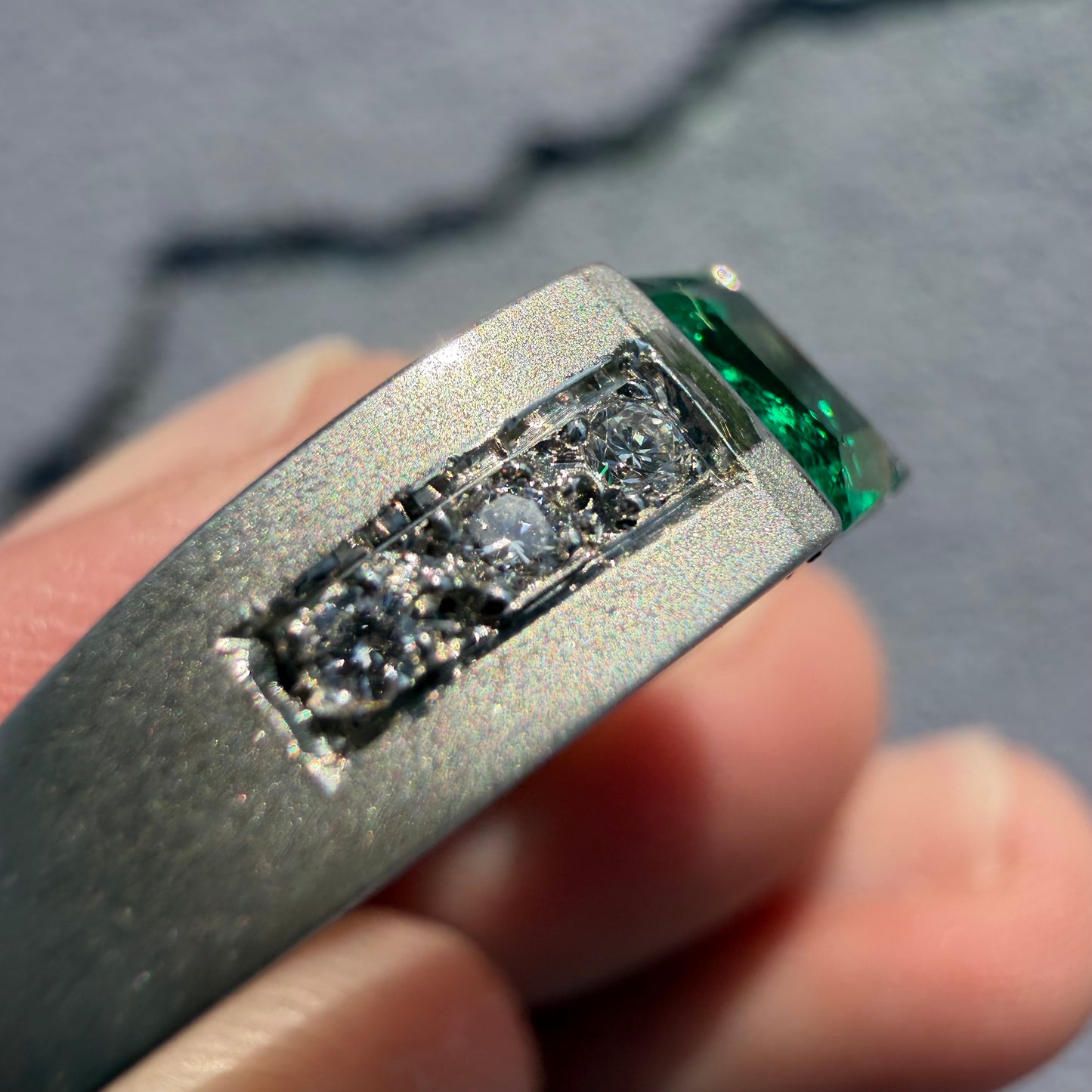 1980’s New Old Stock Solid 18k White Gold 1.25ctw Natural Columbian Emerald and VS Diamond Ring (8)
