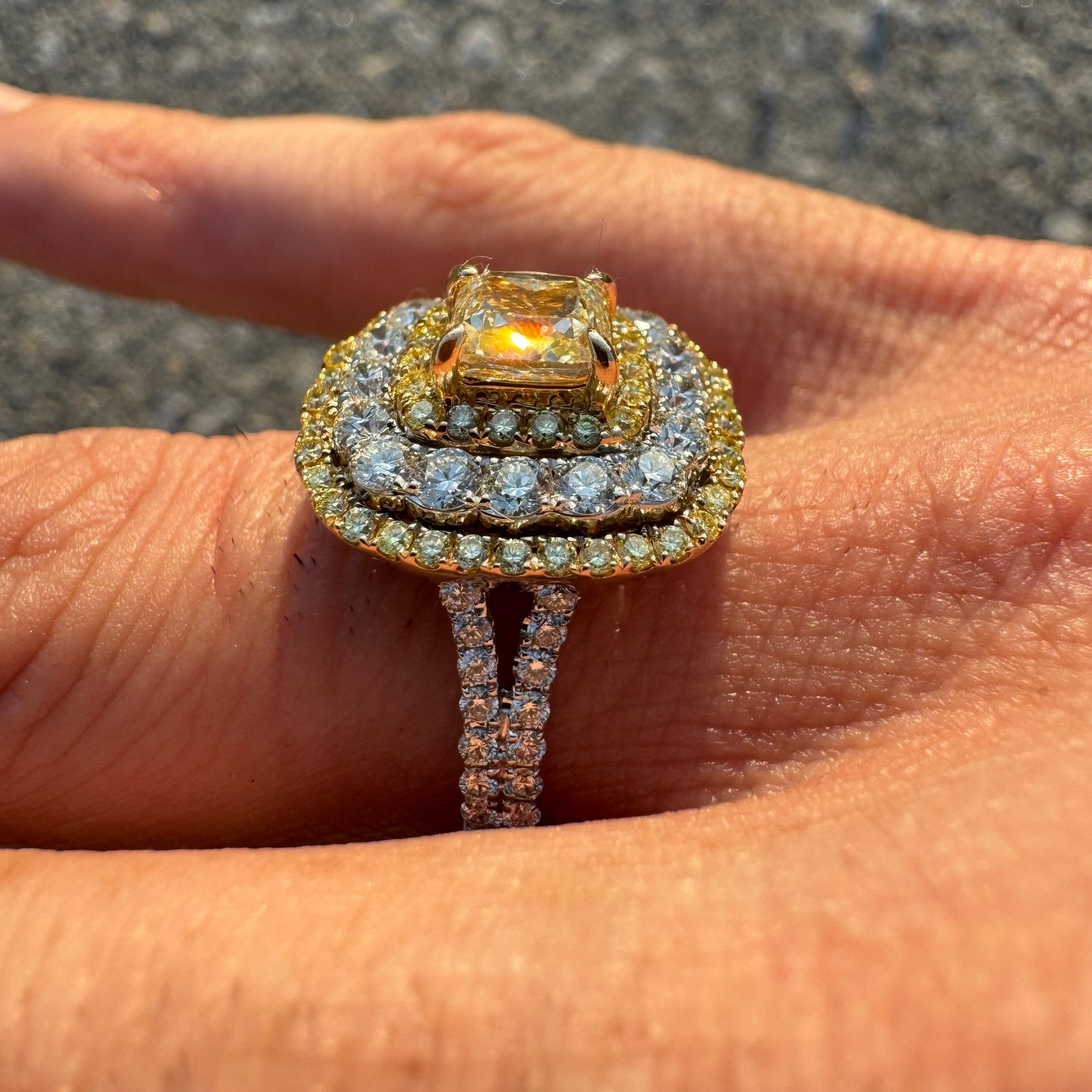 Brand New 14k White Gold 1.15ct Natural VS Cushion Cut Fancy Yellow Diamond 1.59ctw Natural VS Yellow And White Diamond Halo Ring (8)