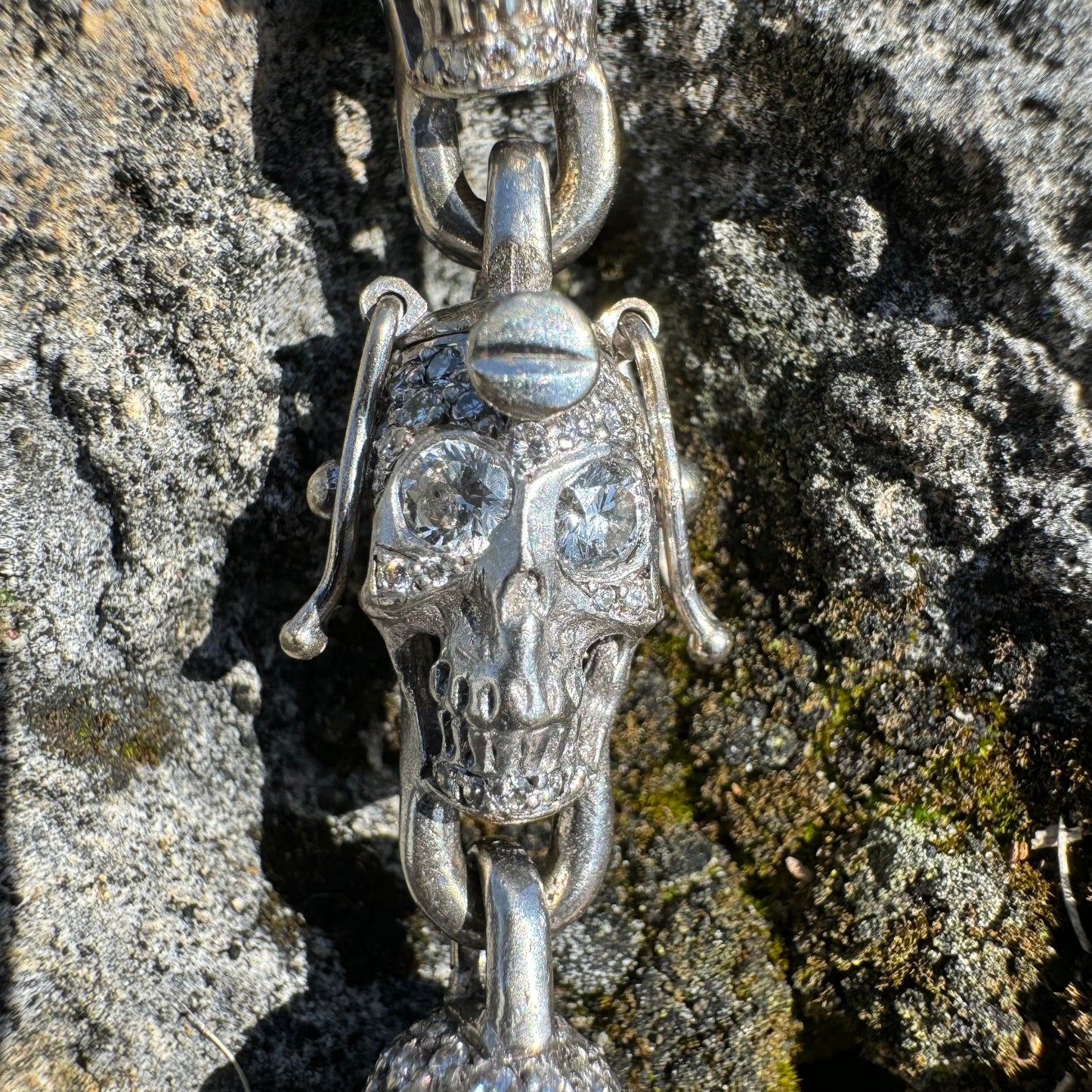 Vintage Solid 18k White Gold 21 CTW Natural Diamond Custom Skull Bracelet (7.25”)