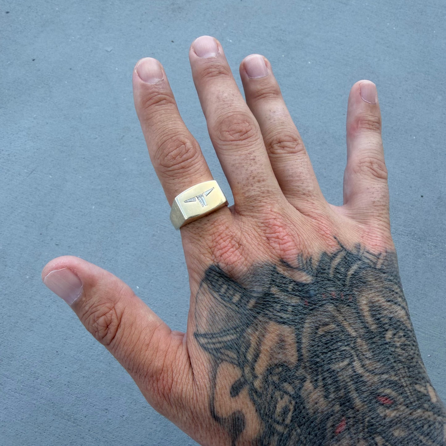Vintage Custom Made Solid 14k Yellow Gold .50ctw VS+ Natural Diamond Trilogy Longhorn Signet Ring (12.5)