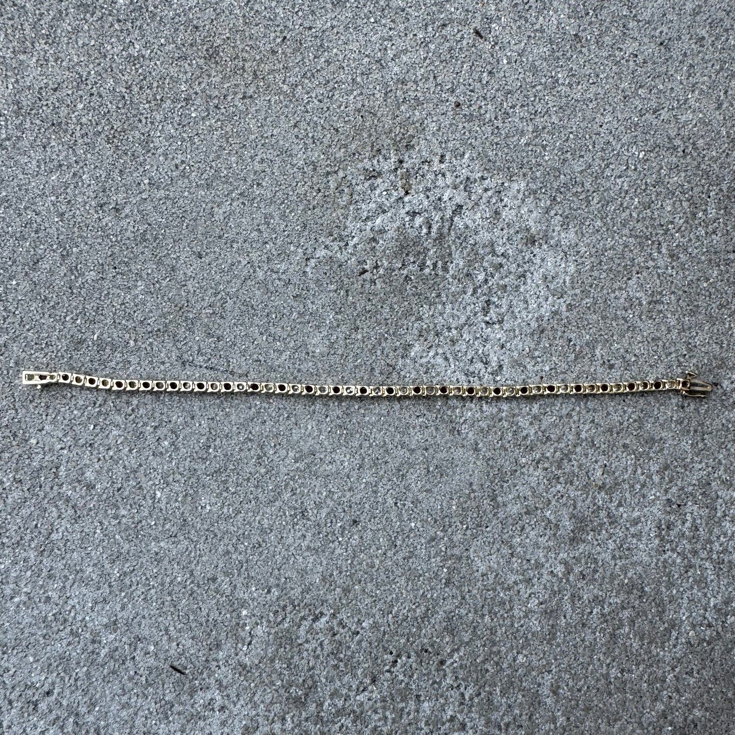Vintage 14k Yellow Gold 2.5ctw Natural Diamond And Ruby Classic Tennis Bracelet (7.75”)