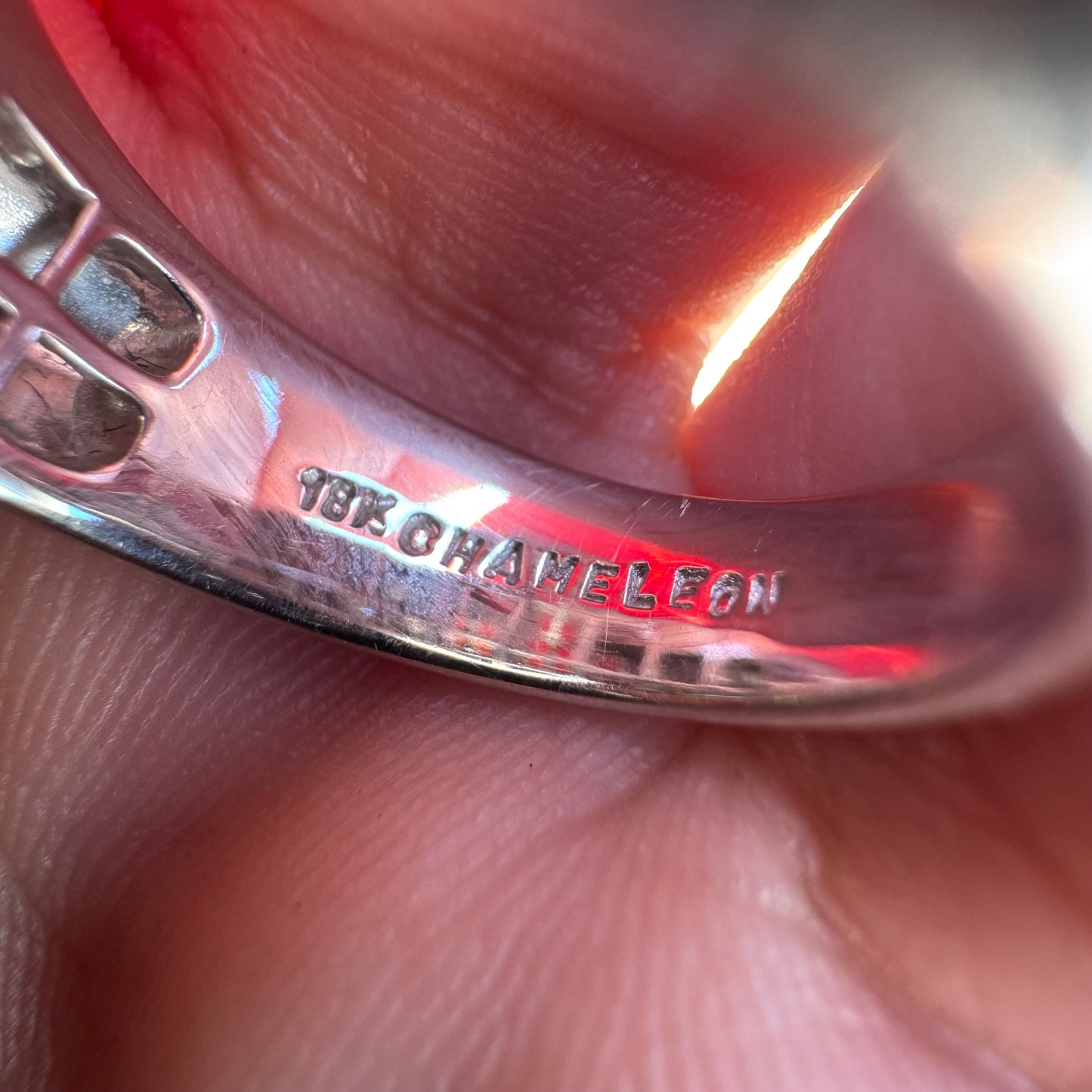 High End Designer Solid 18k White Gold 2.5ctw Natural Diamond And Yellow Sapphire “Chameleon” Ring (6.75)