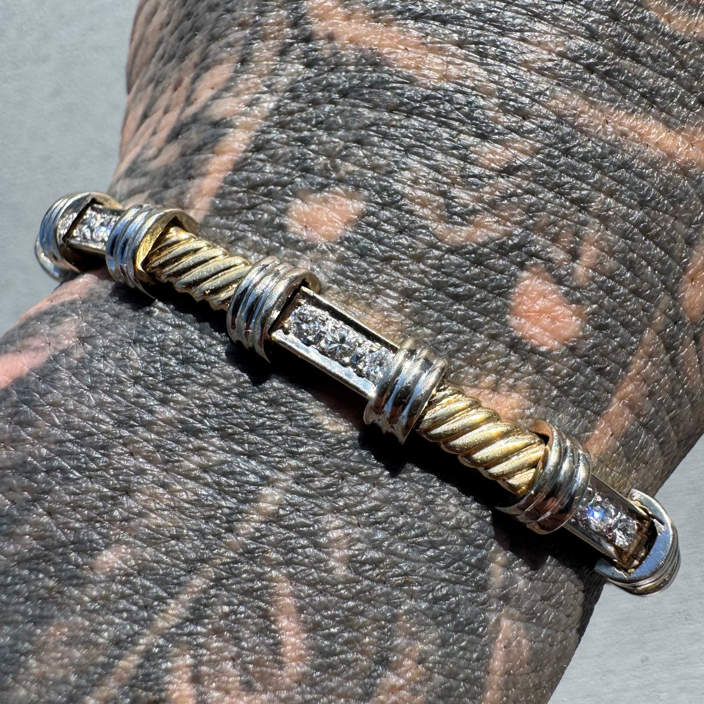 Vintage Solid 14k Two-Tone Gold 1.20ctw Natural Diamond Bracelet (7.25”)