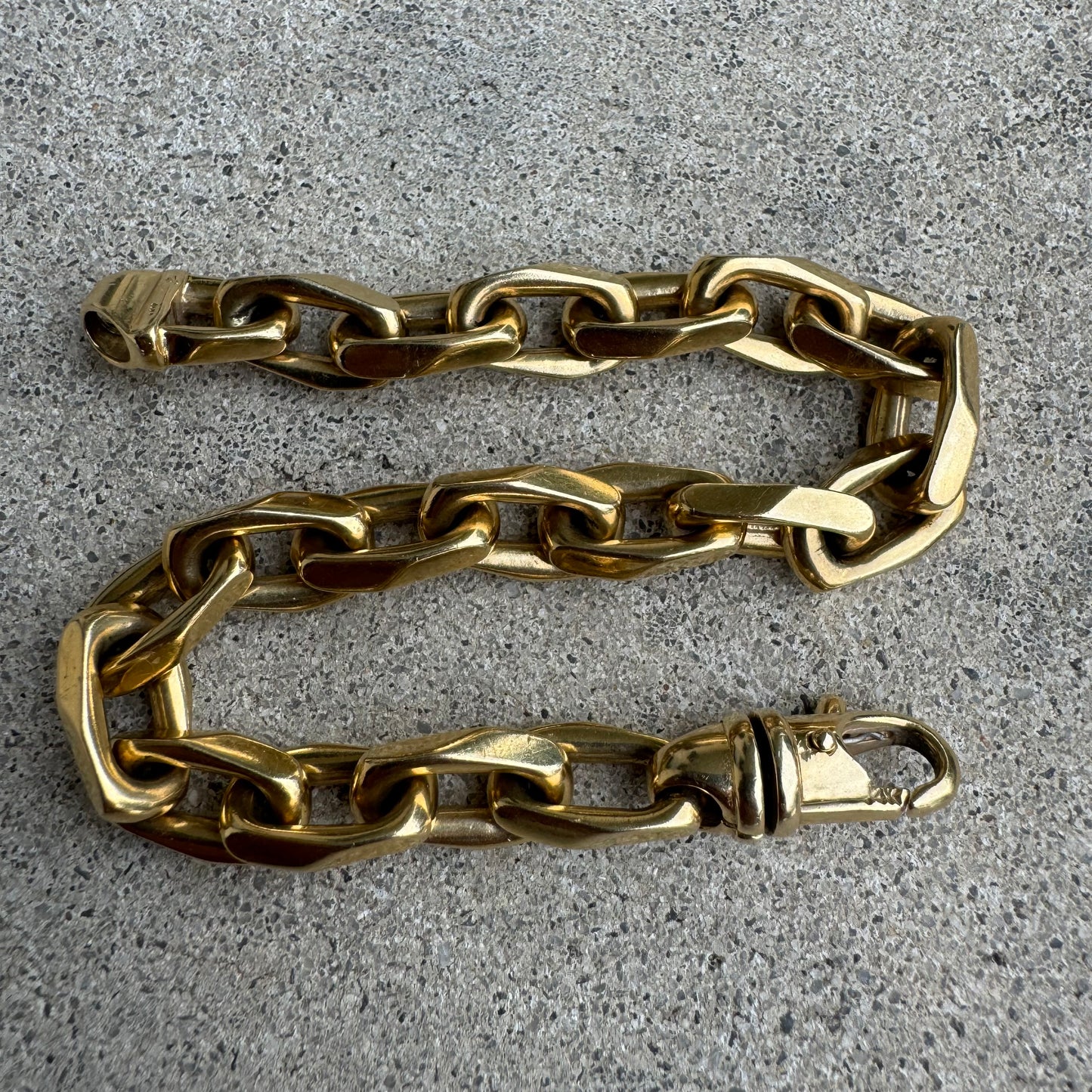 Vintage Solid 14k Yellow Gold Heavyweight Knife-Edged “Biker Chain” Anchor Link Bracelet (8”)