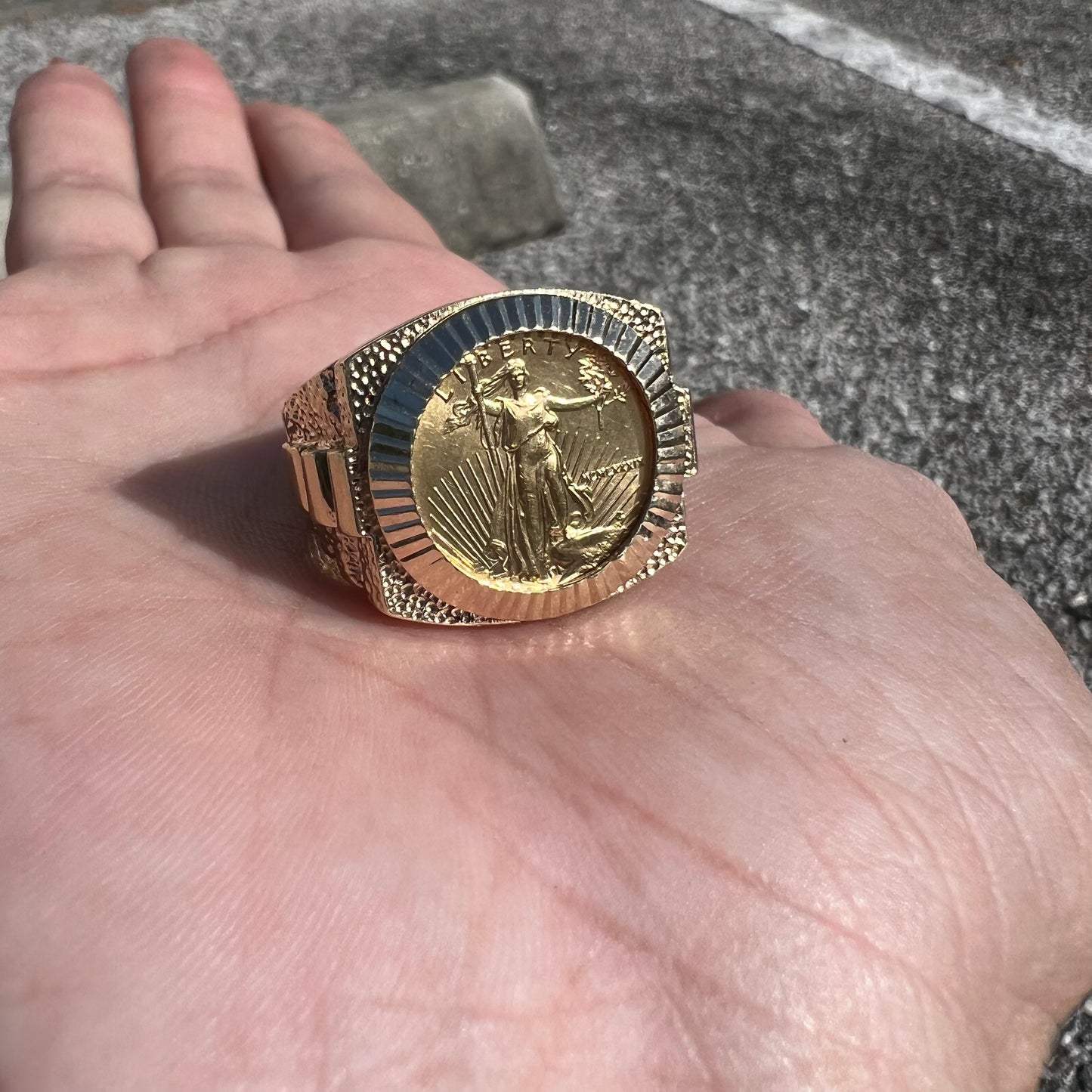 1989 1/10oz Pure .999 $5 Gold Eagle Rolex Style Coin Ring (11.5)