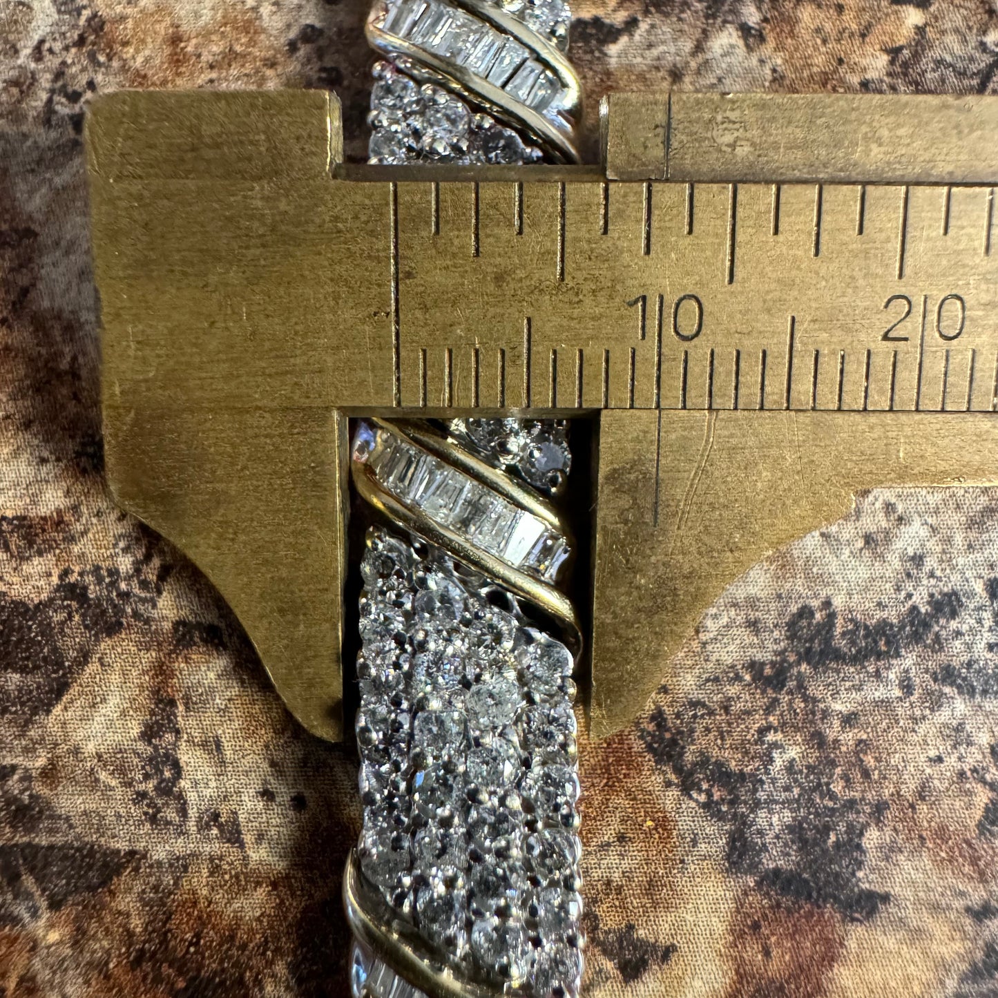 1990’s Two-Tone 14k Gold 7.55CTW Natural Diamond Bracelet (7.15”)