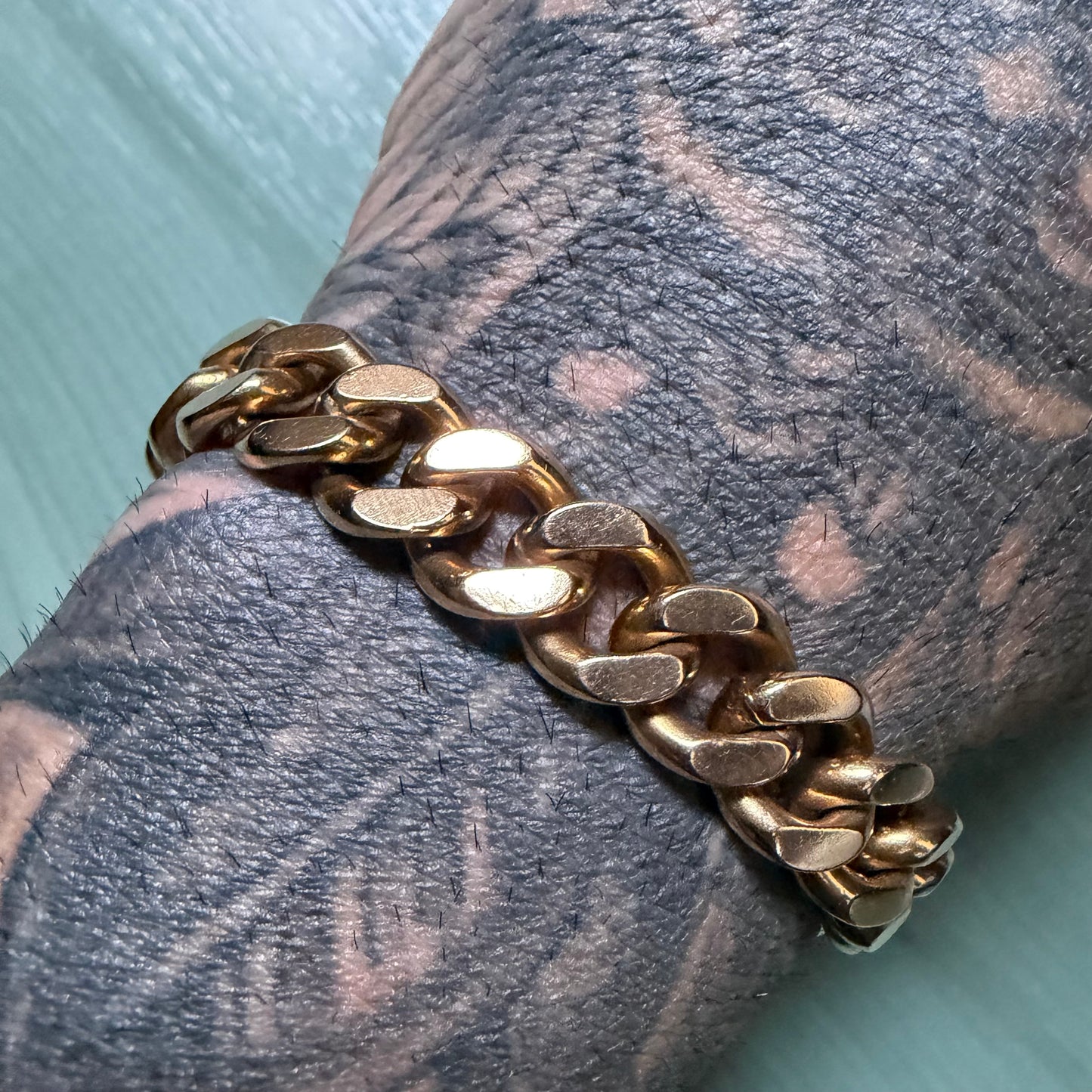 1960’s Solid 18k Gold Spanish Hallmarked Modernist Era Heavyweight Handcrafted Cuban Link Bracelet (7.5”)