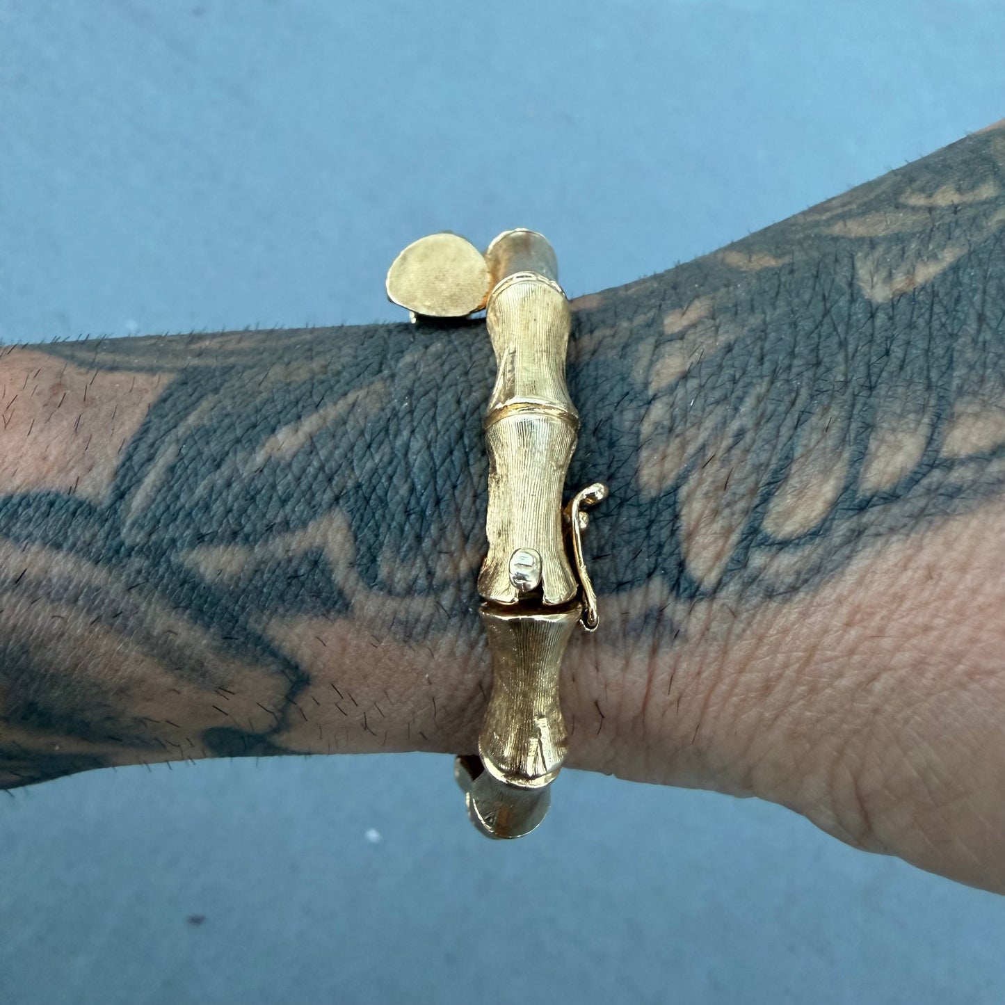 Vintage Designer Made Solid 14k Yellow Gold Bypass Bamboo Hinged Bangle Bracelet (5.75”-6.75”)