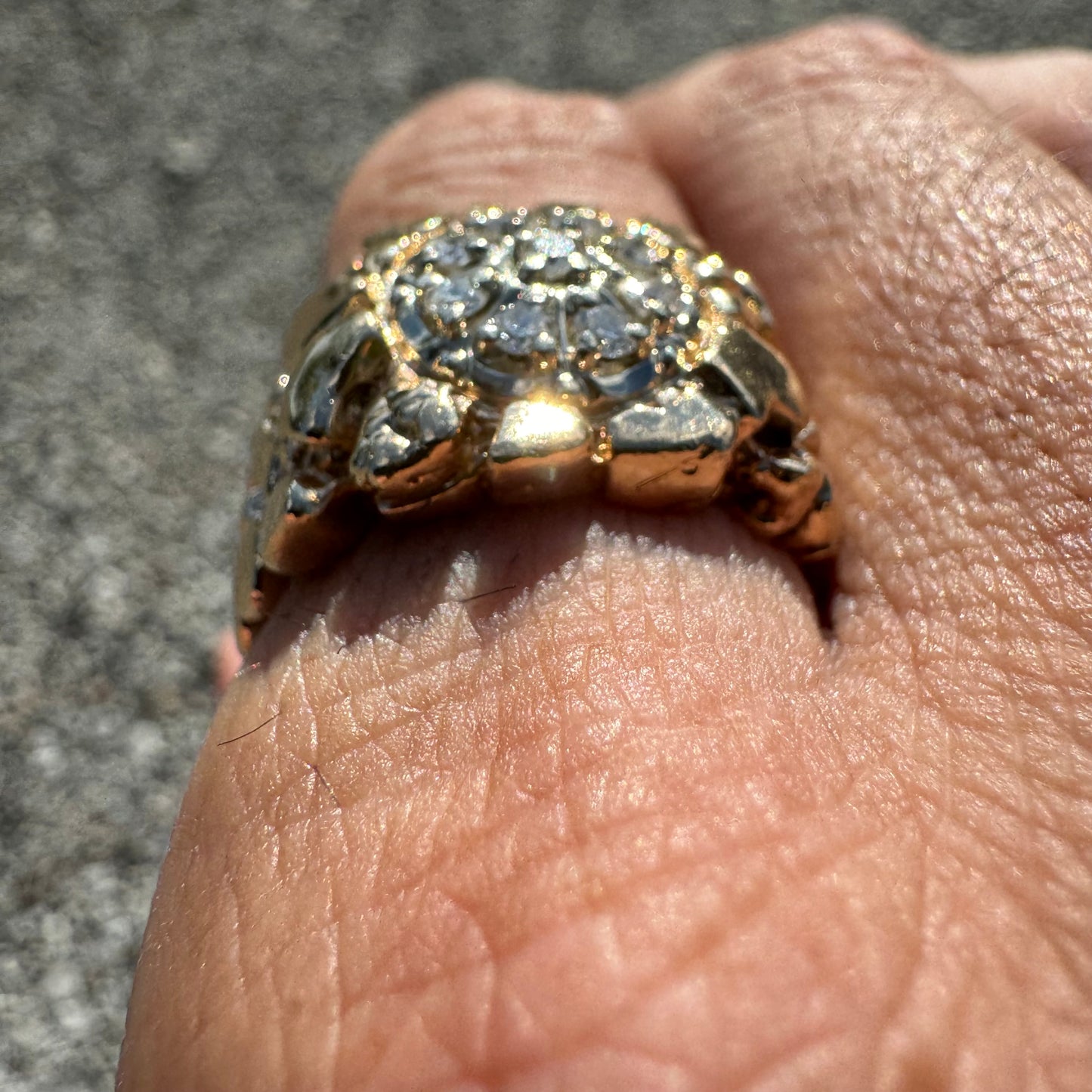 1970’s Solid 14k Yellow Gold .50ctw Natural Diamond Kentucky Cluster Nugget Ring (12.75)