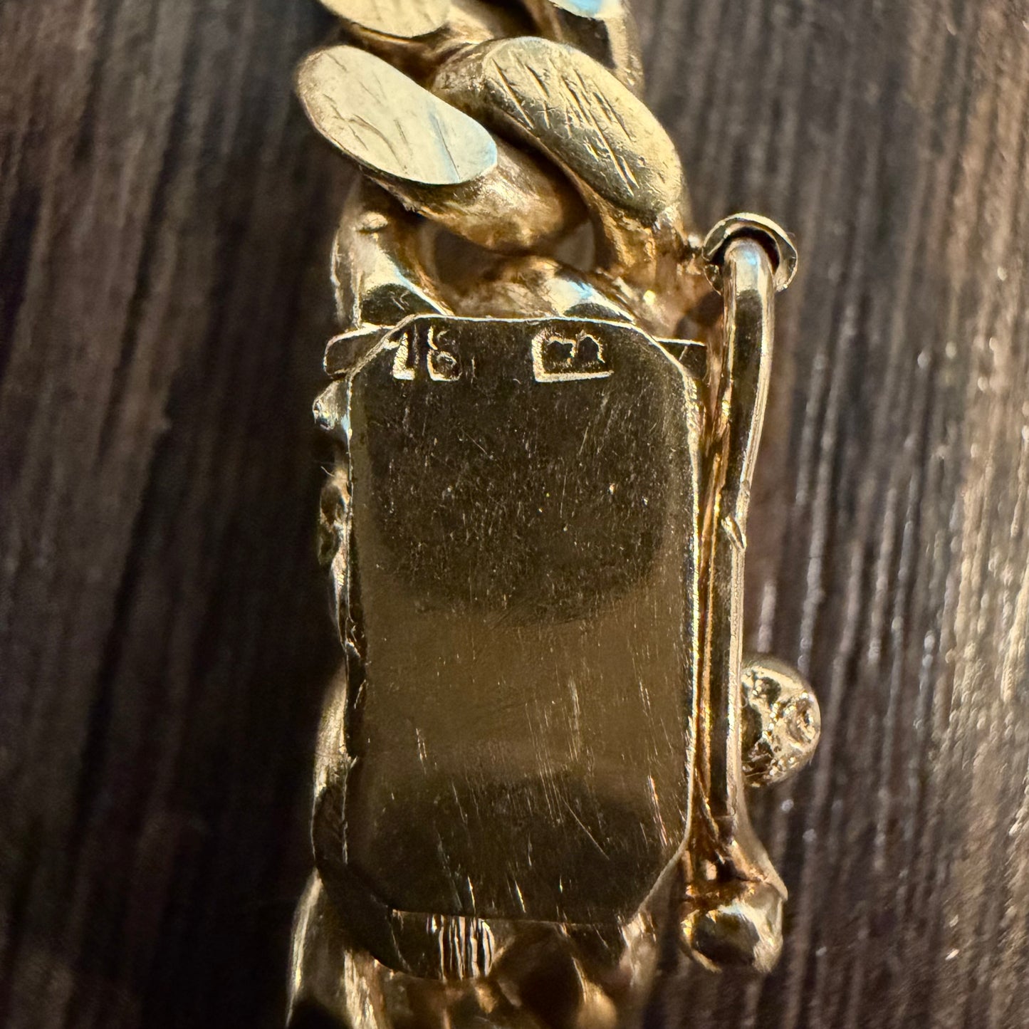 Mid-Century Solid 18k Yellow Gold Handmade Miami Cuban Link Bracelet (7.25”)
