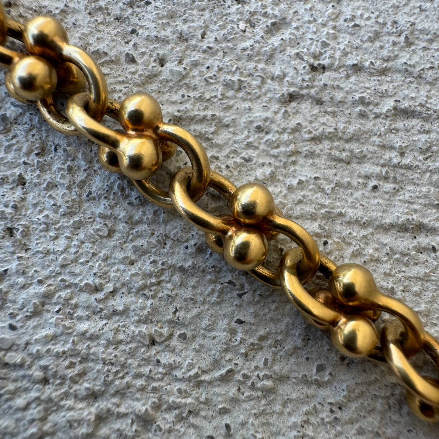1950’s Solid 18k Yellow Italian Gold Designer Hardwear Horseshoe Link Bracelet (8”)