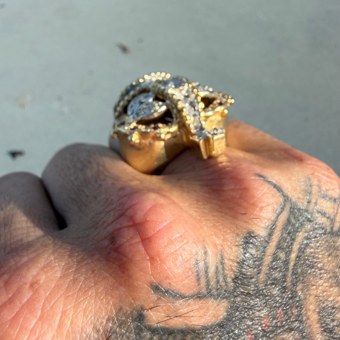 Vintage Solid 18k Yellow Gold 3.0ctw Natural Diamond And Ruby Encrusted Heavyweight Crown Ring (8)