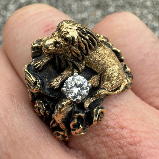 Vintage Solid 14k Yellow Gold .25CT Natural VS Diamond Heavyweight Lion Ring (7.75)