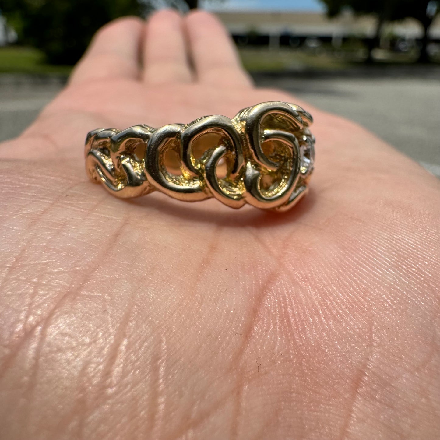 Mid-Century Solid 14k Yellow Gold .25ct Natural VS Diamond Interwoven Ring (10)