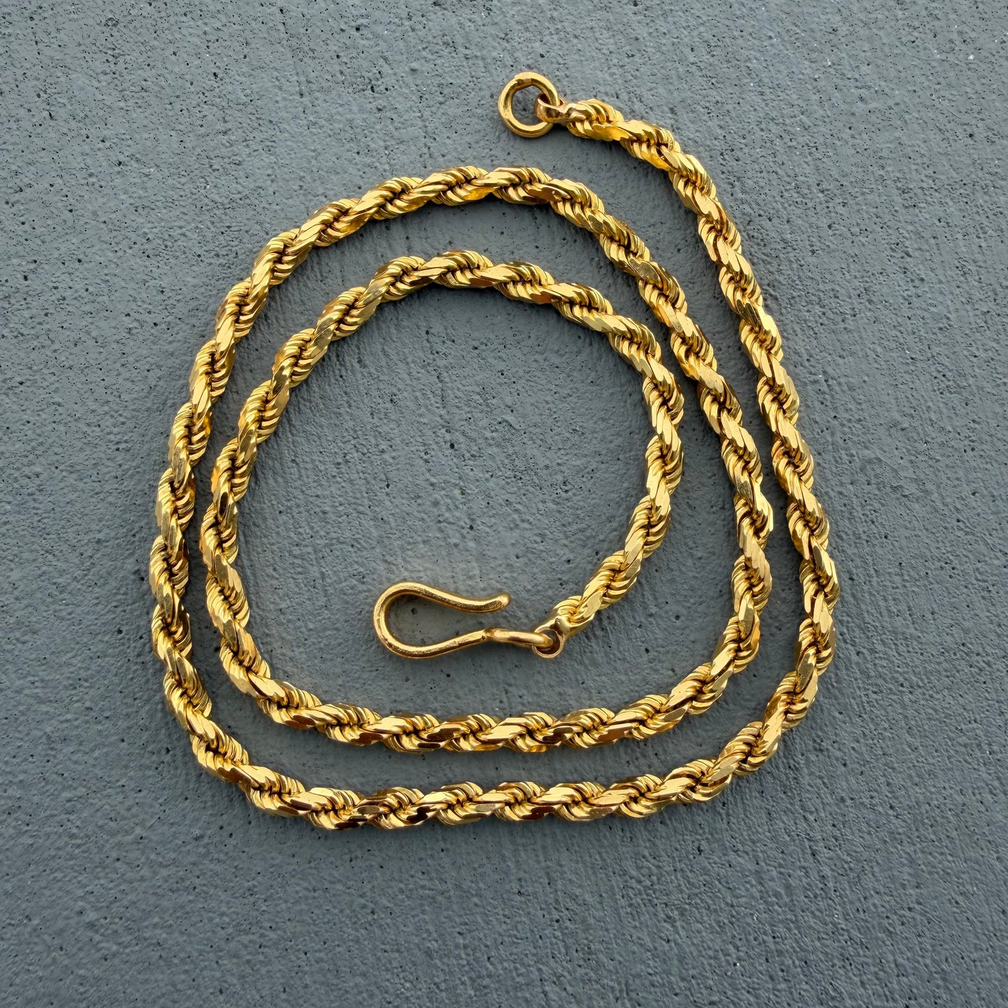 Vintage London Hallmarked Solid 22k Yellow Gold Diamondcut Rope Chain Necklace (18.5”)
