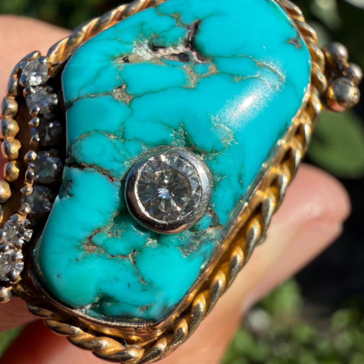 Vintage Handcrafted Solid 14k Yellow Gold Natural Diamond Set Turquoise Ring (8)