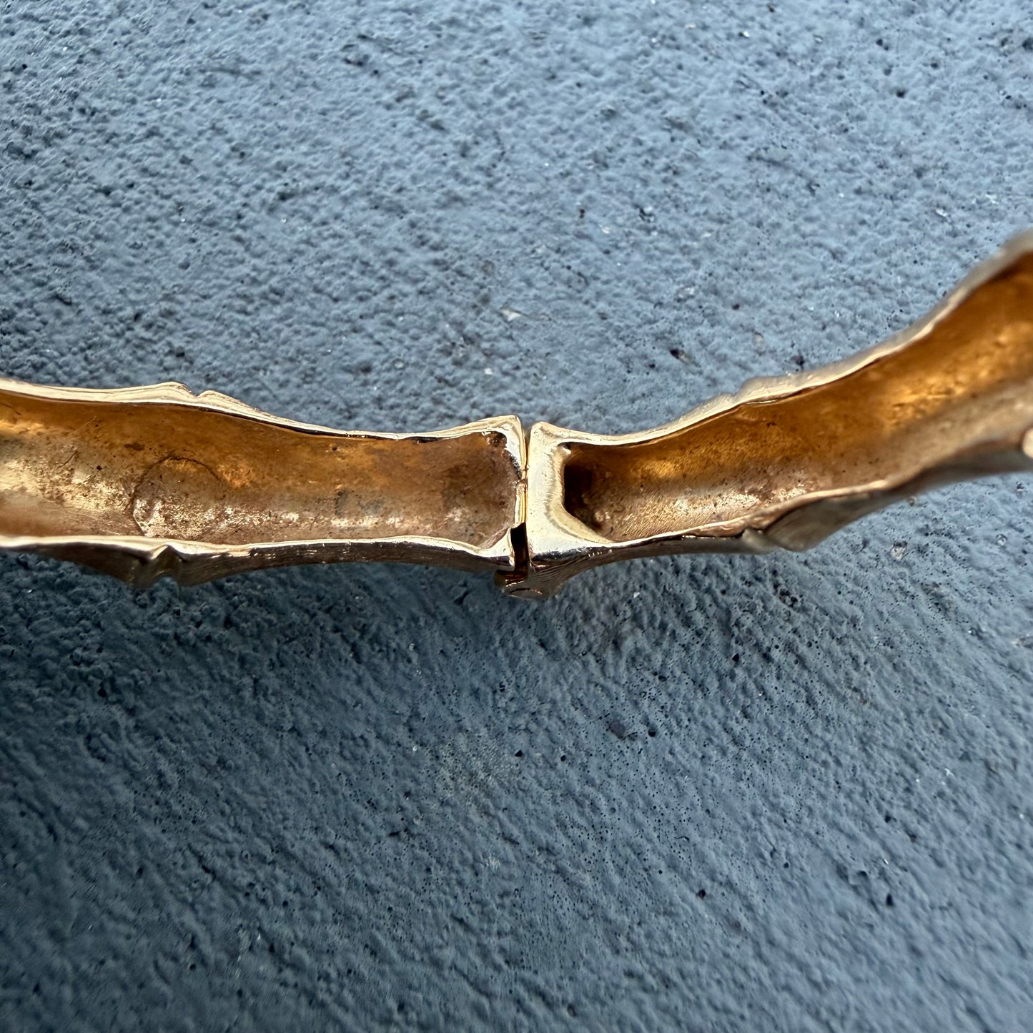 Vintage Designer Made Solid 14k Yellow Gold Bypass Bamboo Hinged Bangle Bracelet (5.75”-6.75”)