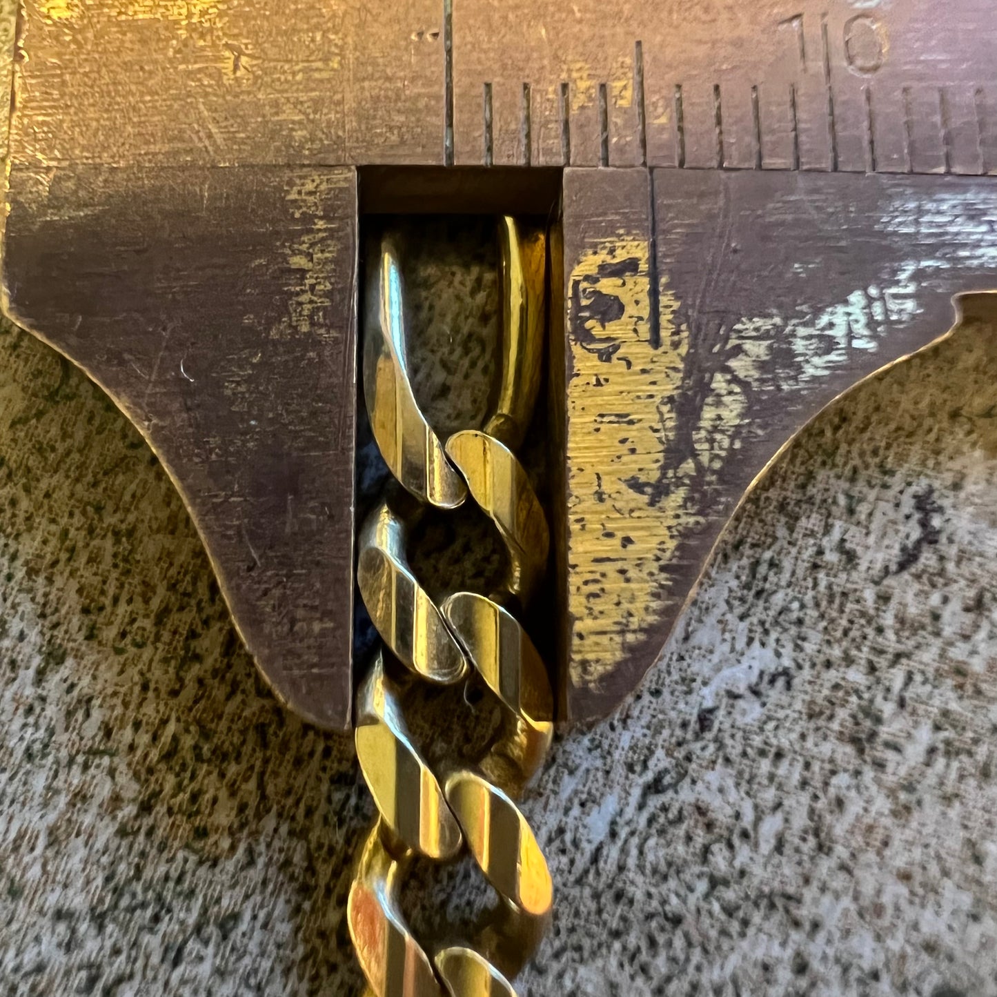 Vintage Solid 14k Italian Yellow Gold Knife Edged Heavyweight Figaro Link Necklace (20”)