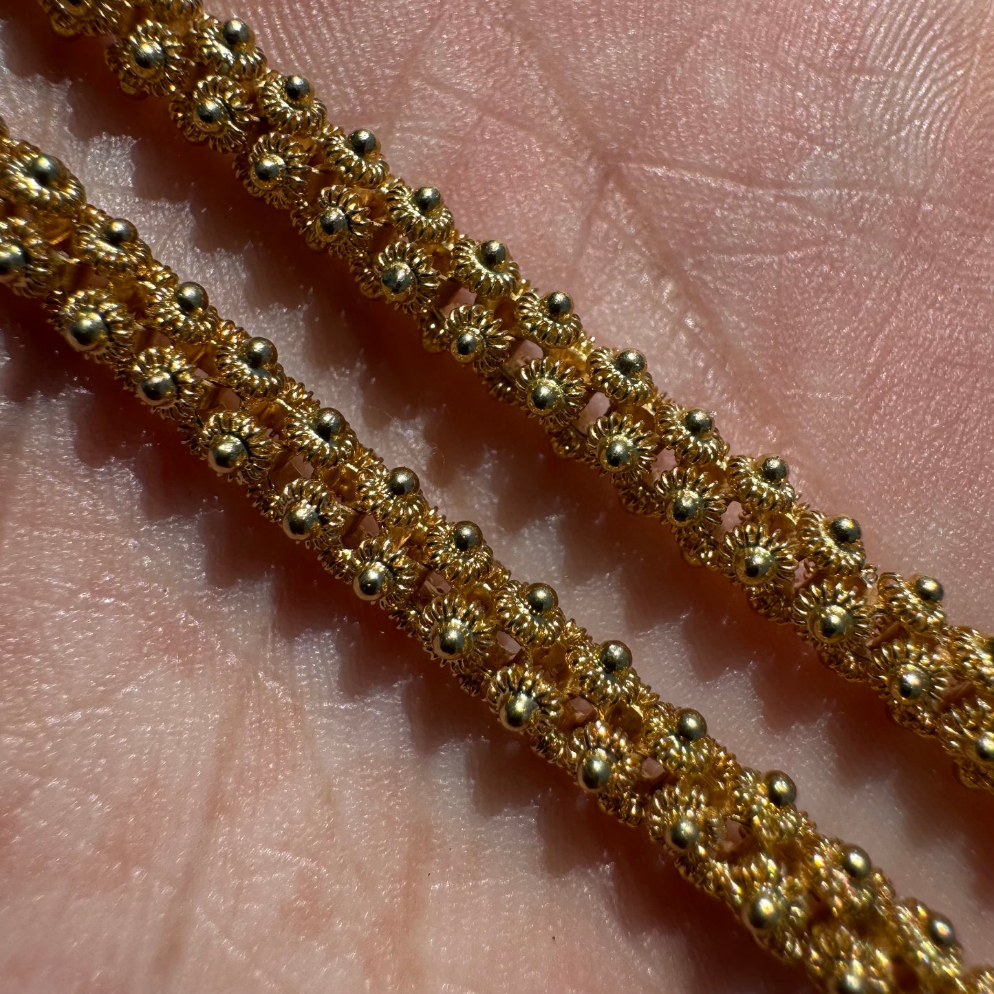 Vintage Solid 18k Yellow Gold Pikun Flower Link Baht Chain Necklace (20.5”)