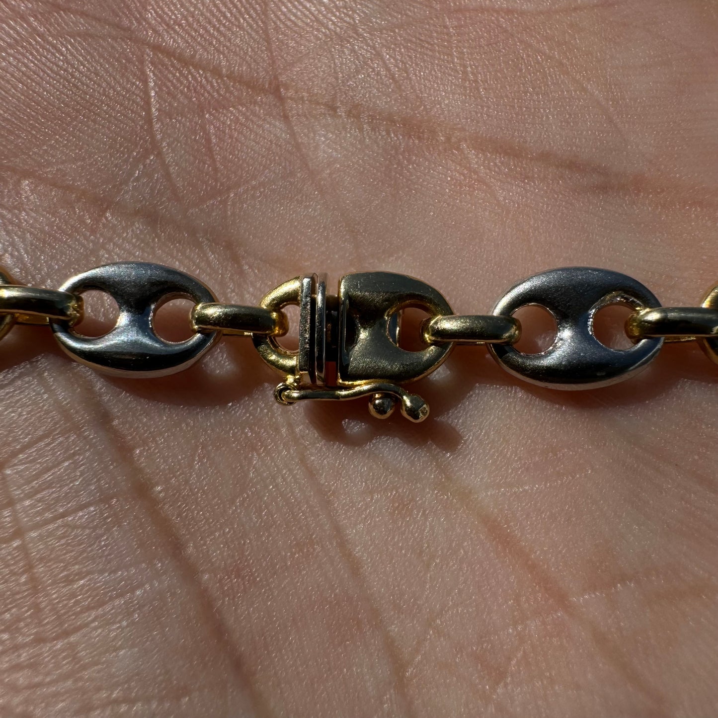 Vintage Solid 18k Two-Tone Yellow And White Gold Classic Puffed Gucci Link Necklace (17.75”)