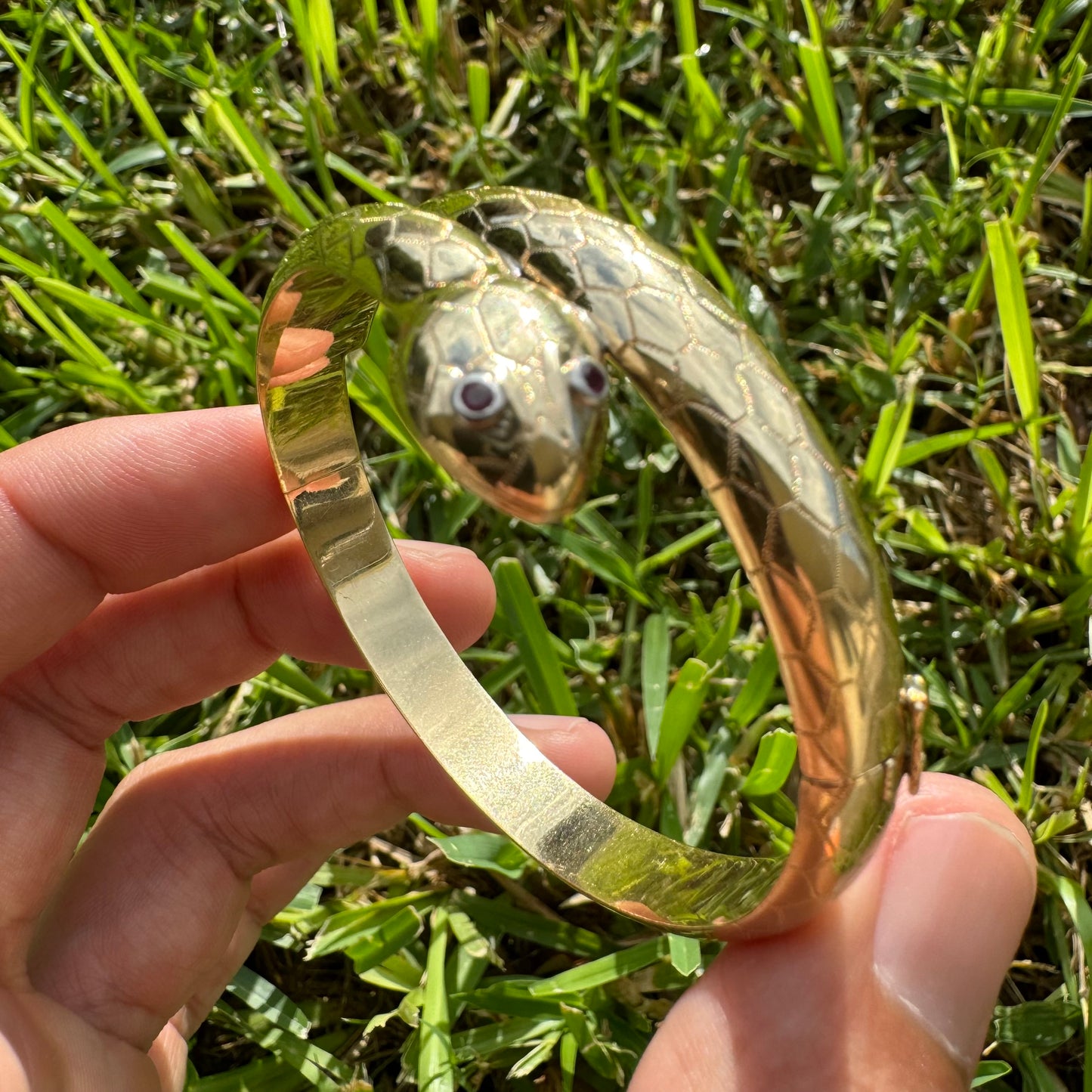 1960’s 14k Yellow Gold Hand Chased Wraparound Snake Hinged Bangle Bracelet (5.75”-6.75”)