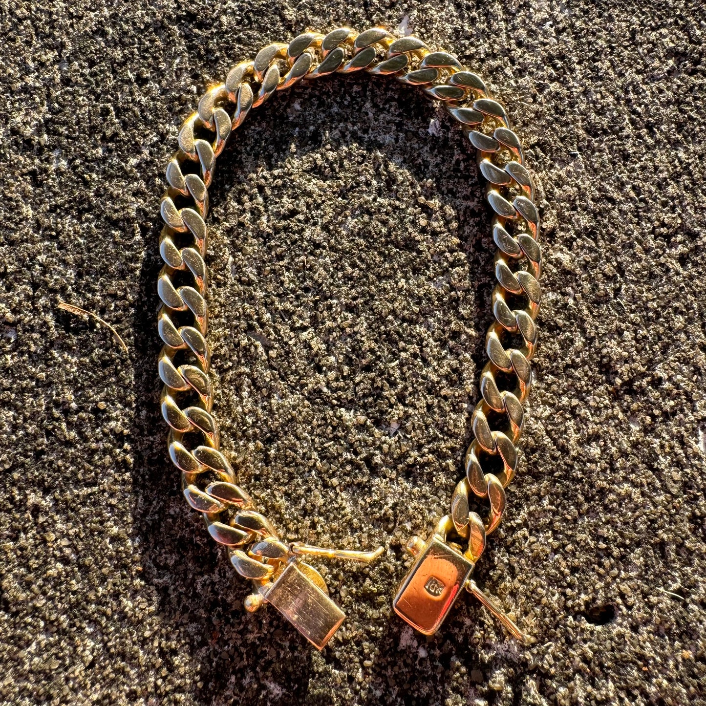 1980’s Solid 18k Yellow Gold Heavyweight Cuban Link Bracelet (8”)