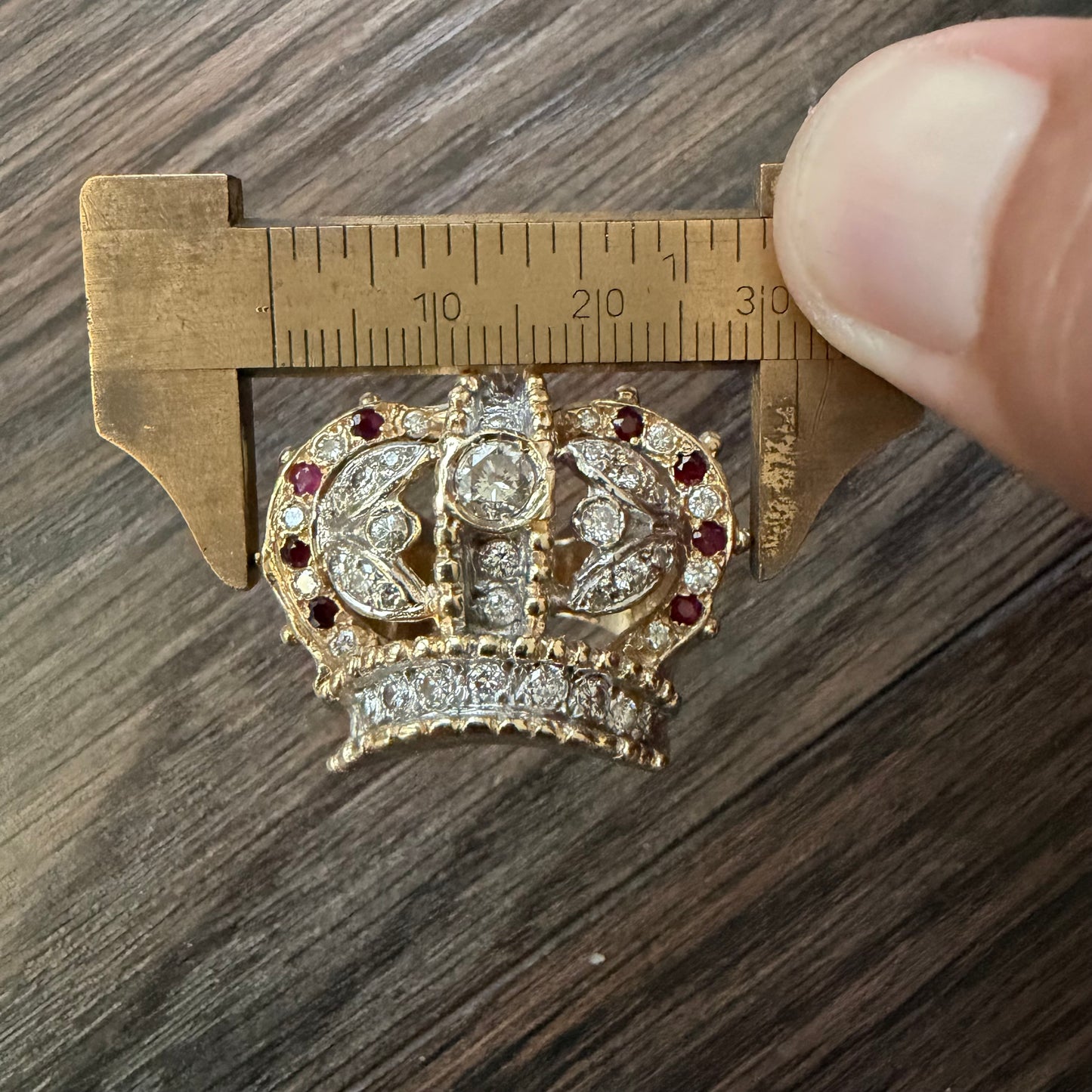 Vintage Solid 18k Yellow Gold 3.0ctw Natural Diamond And Ruby Encrusted Heavyweight Crown Ring (8)