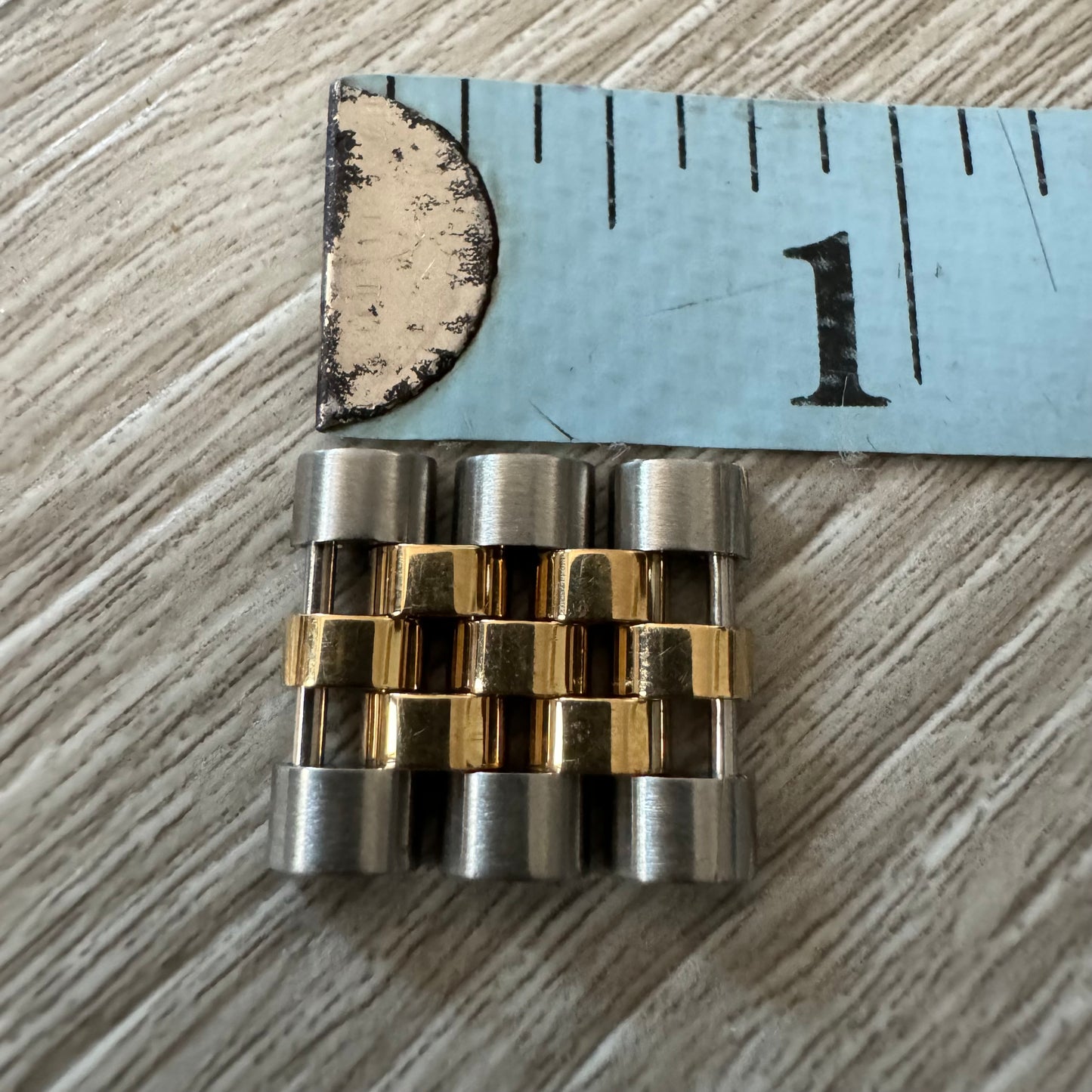 1996 Rolex Oyster Perpetual Datejust 16233 (36mm)