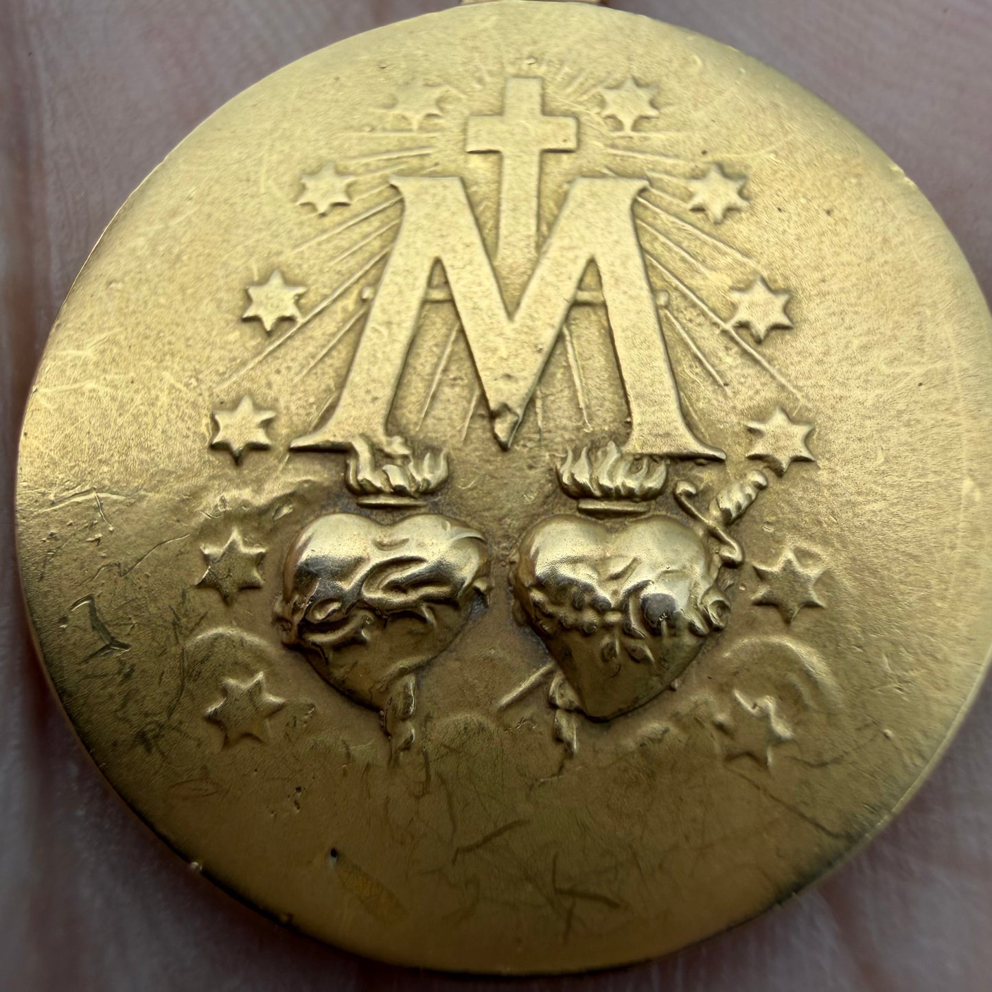 Art Deco Solid 18k Yellow Gold Virgin Mary Miraculous Medallion Pendant