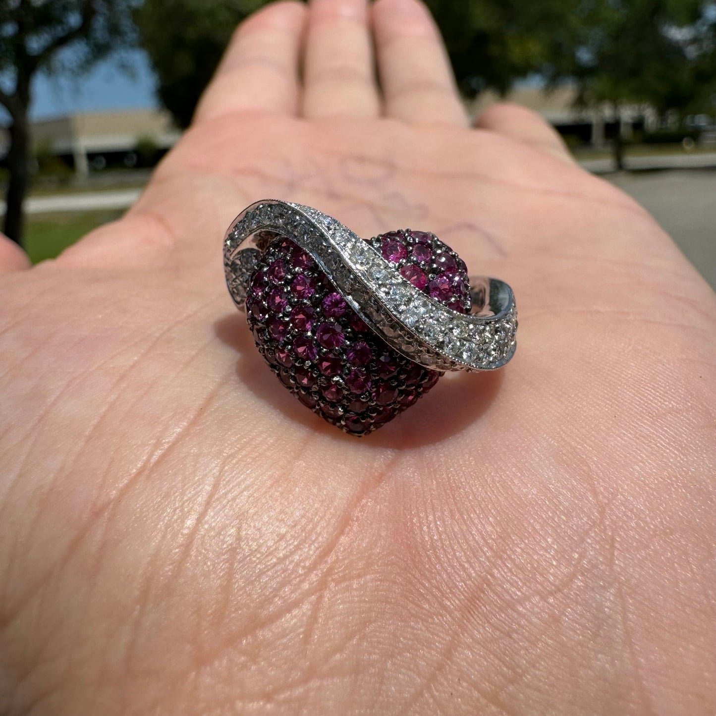 Immaculate 14k White Gold Natural Diamond And Ruby Flooded Banner Heart Ring (8)