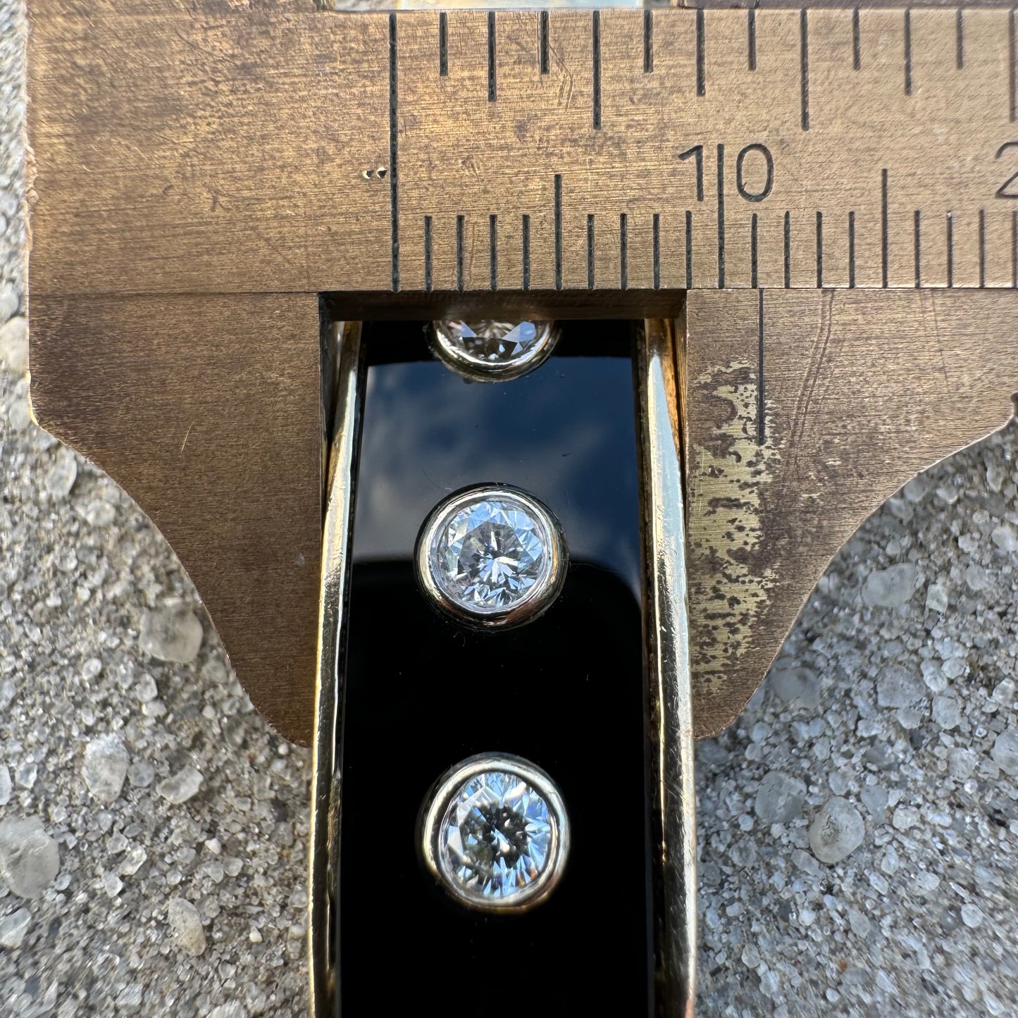 1980’s Solid 14k Yellow Gold 1.0ctw Natural Diamond Black Onyx Heavyweight Bracelet (7.5”)